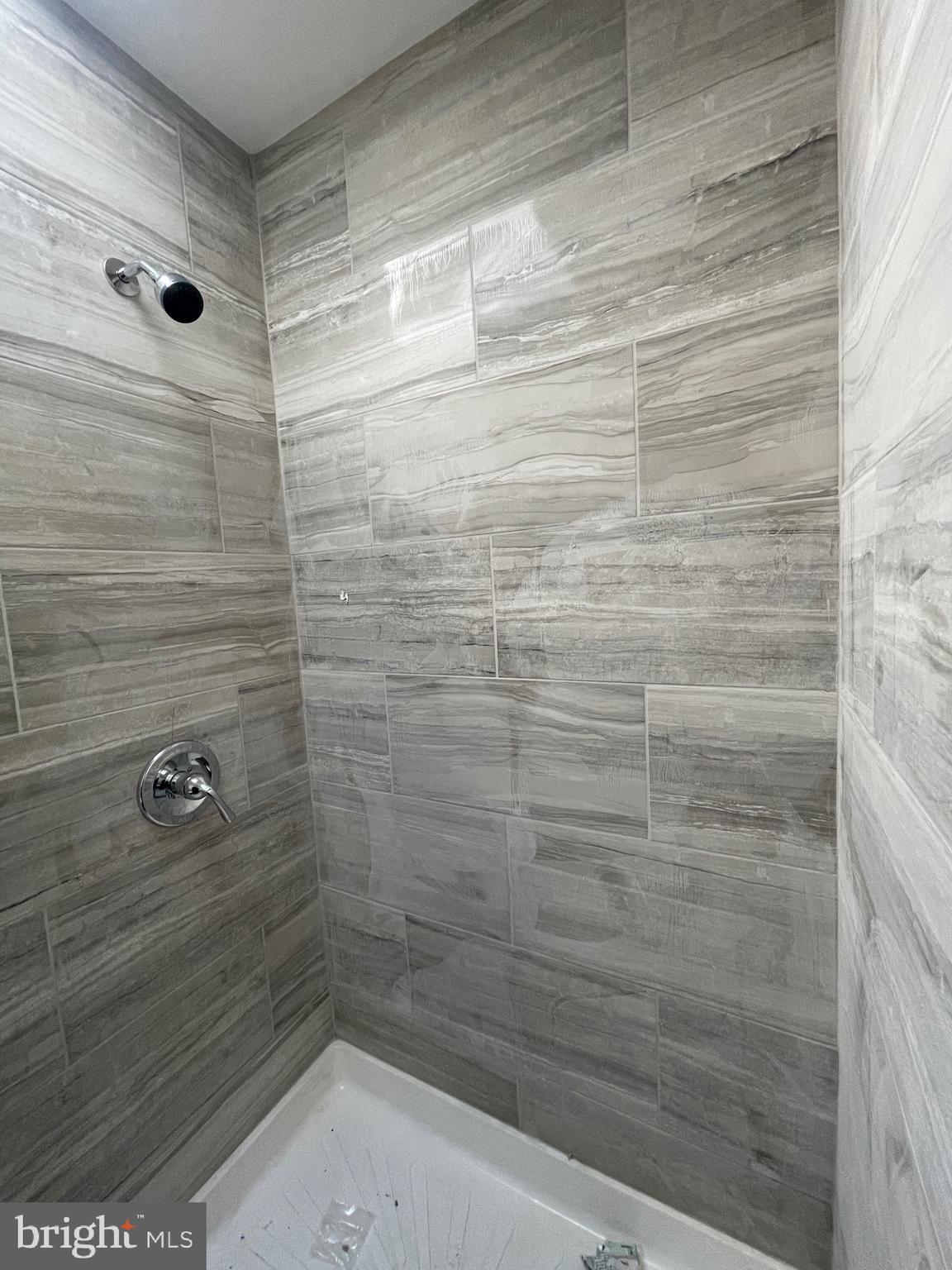WHITMAN - Residential