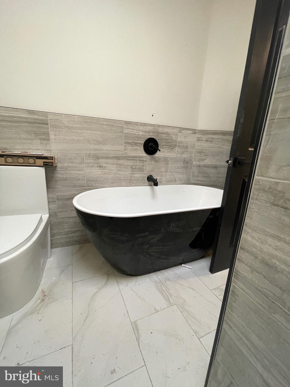 WHITMAN - Residential