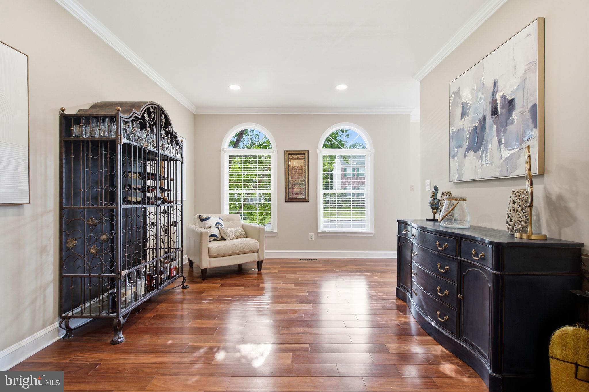 LOWES ISLAND - Residential