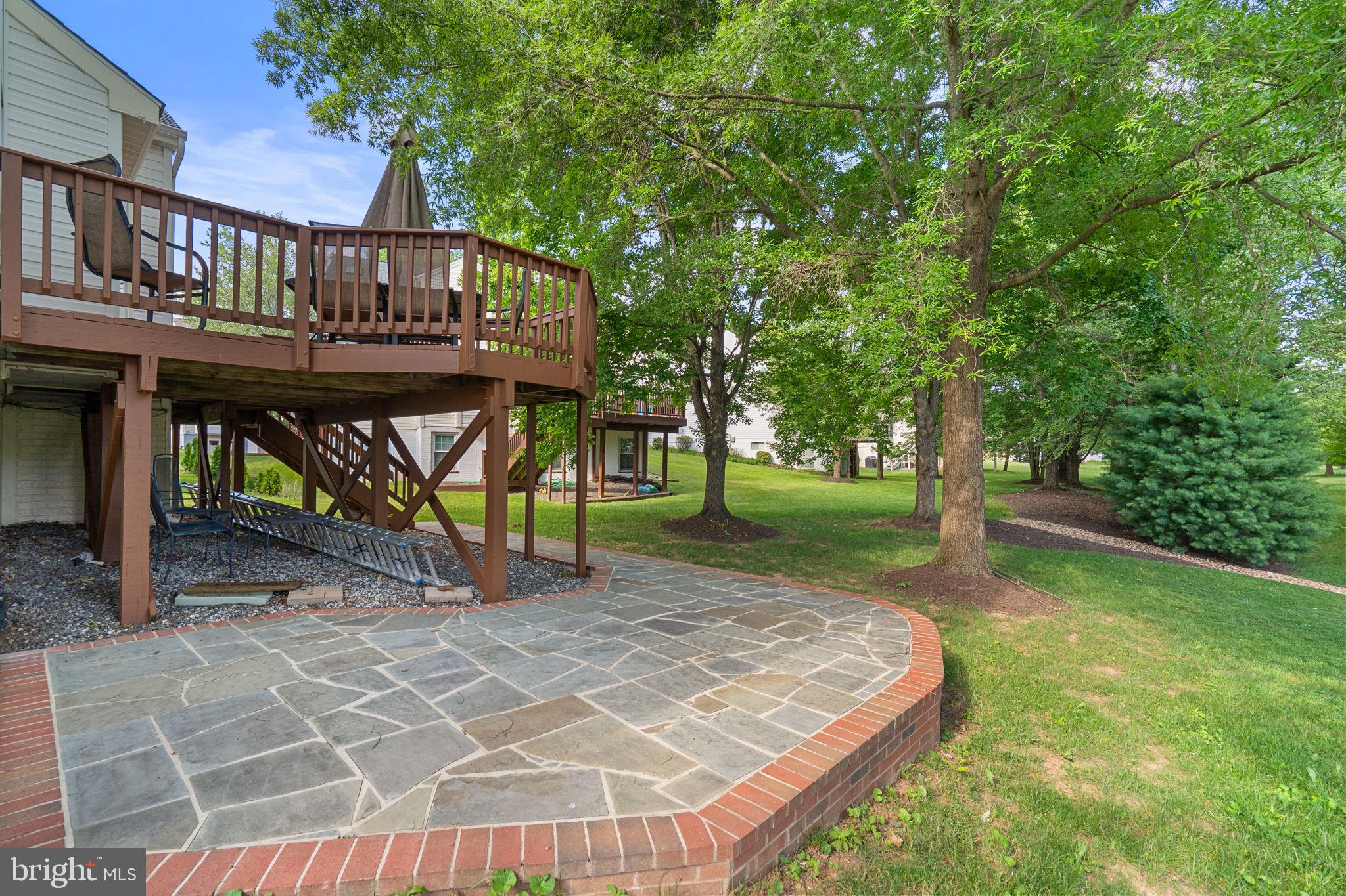 LOWES ISLAND - Residential