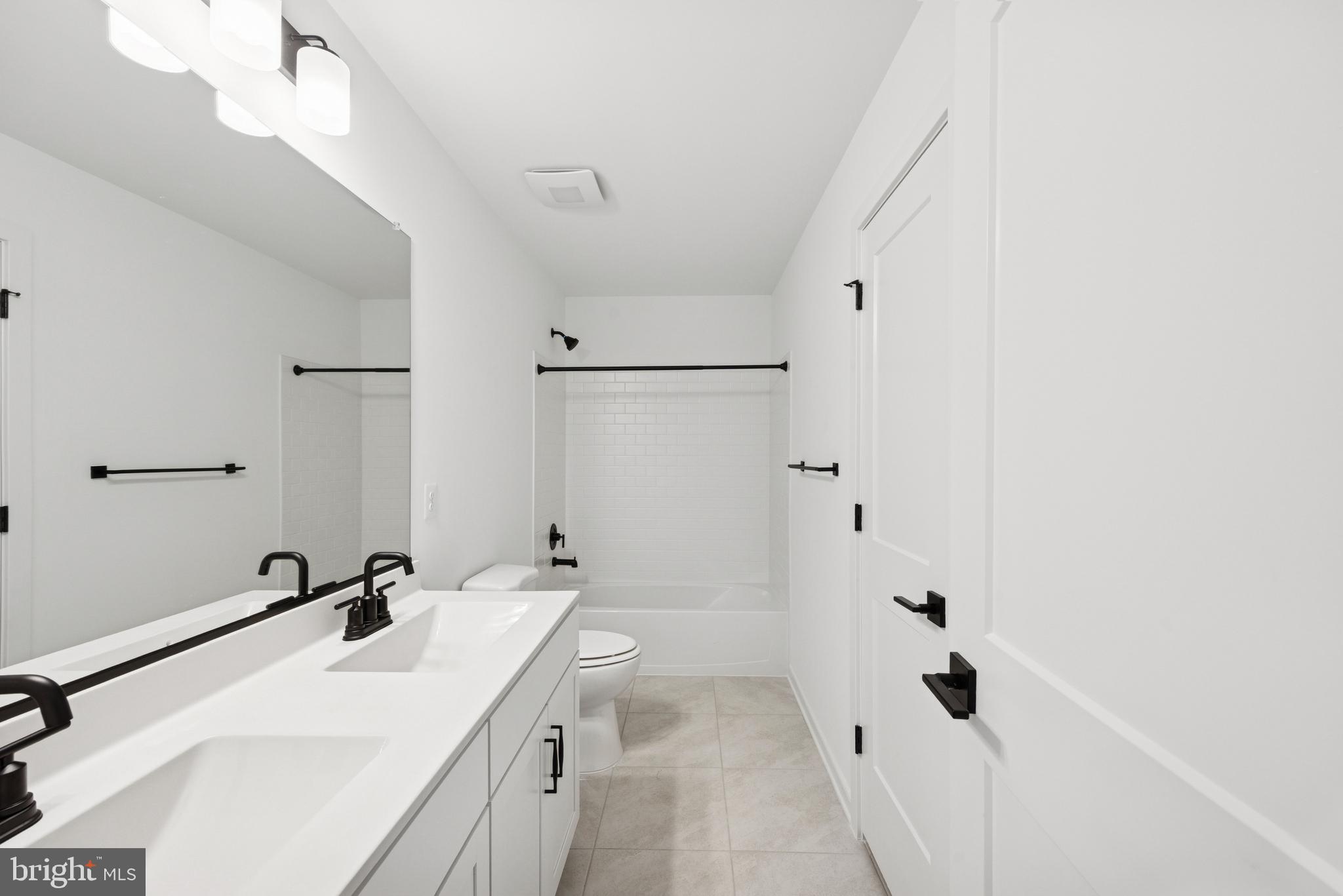 HUNTWELL WEST - Residential
