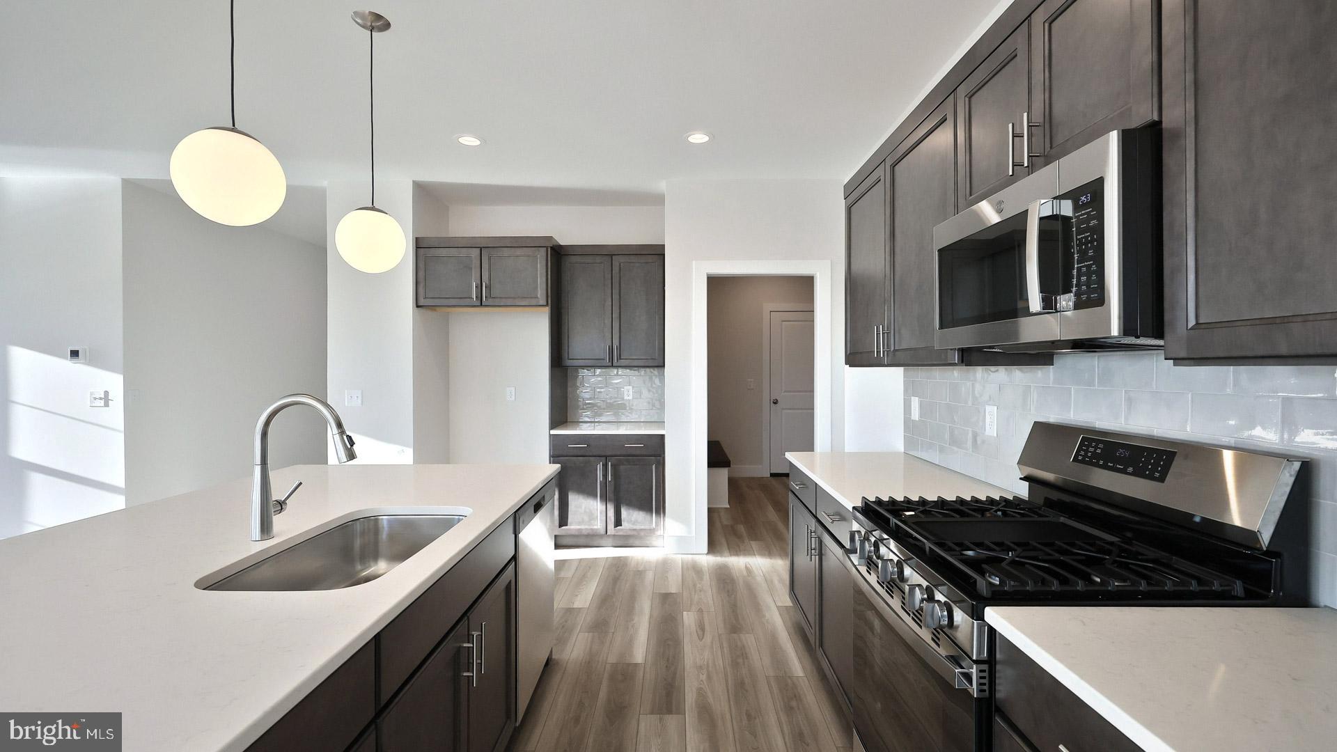 EDGEMONT PRESERVE - Residential
