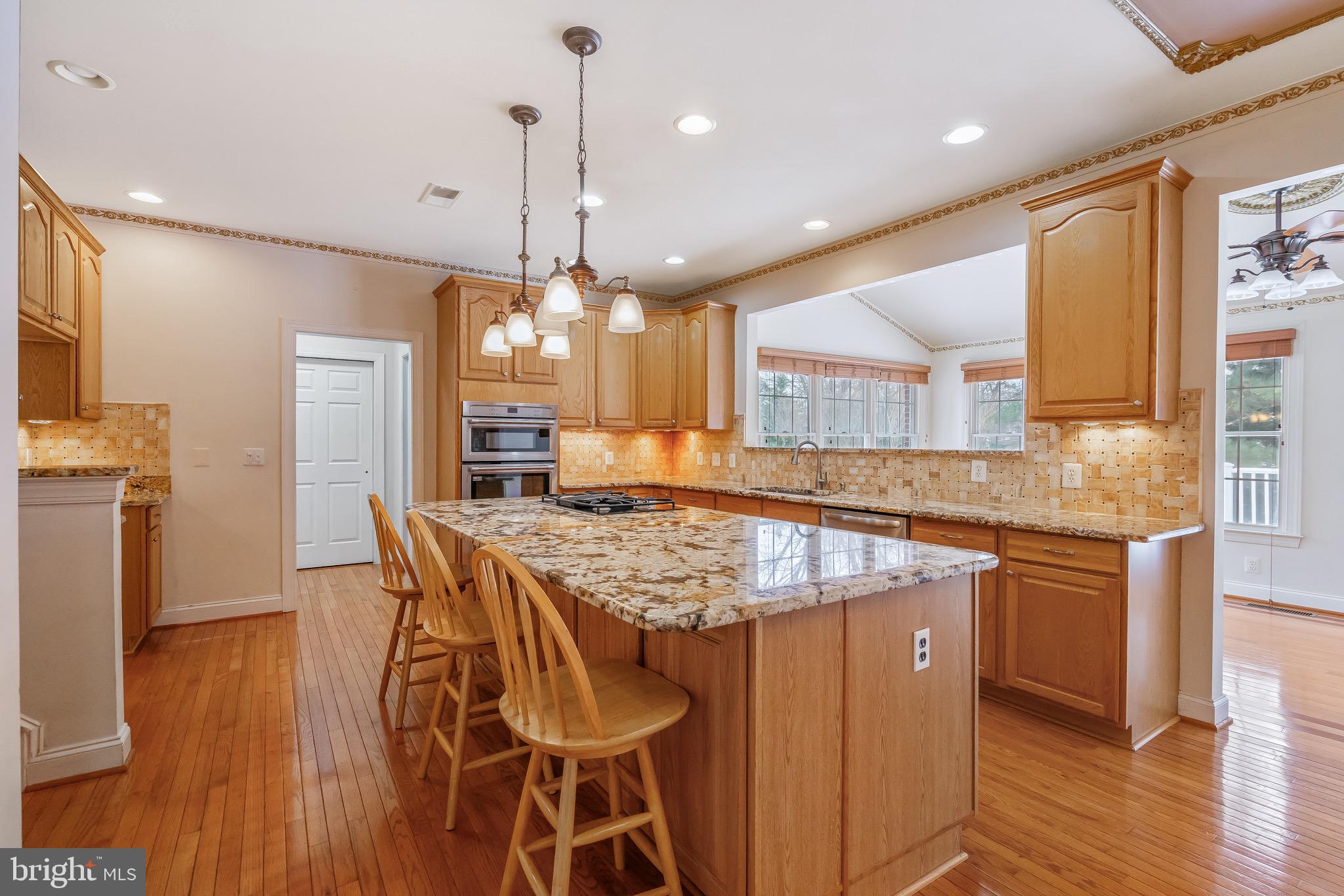 DOMINION VALLEY COUNTRY CLUB - Residential Lease