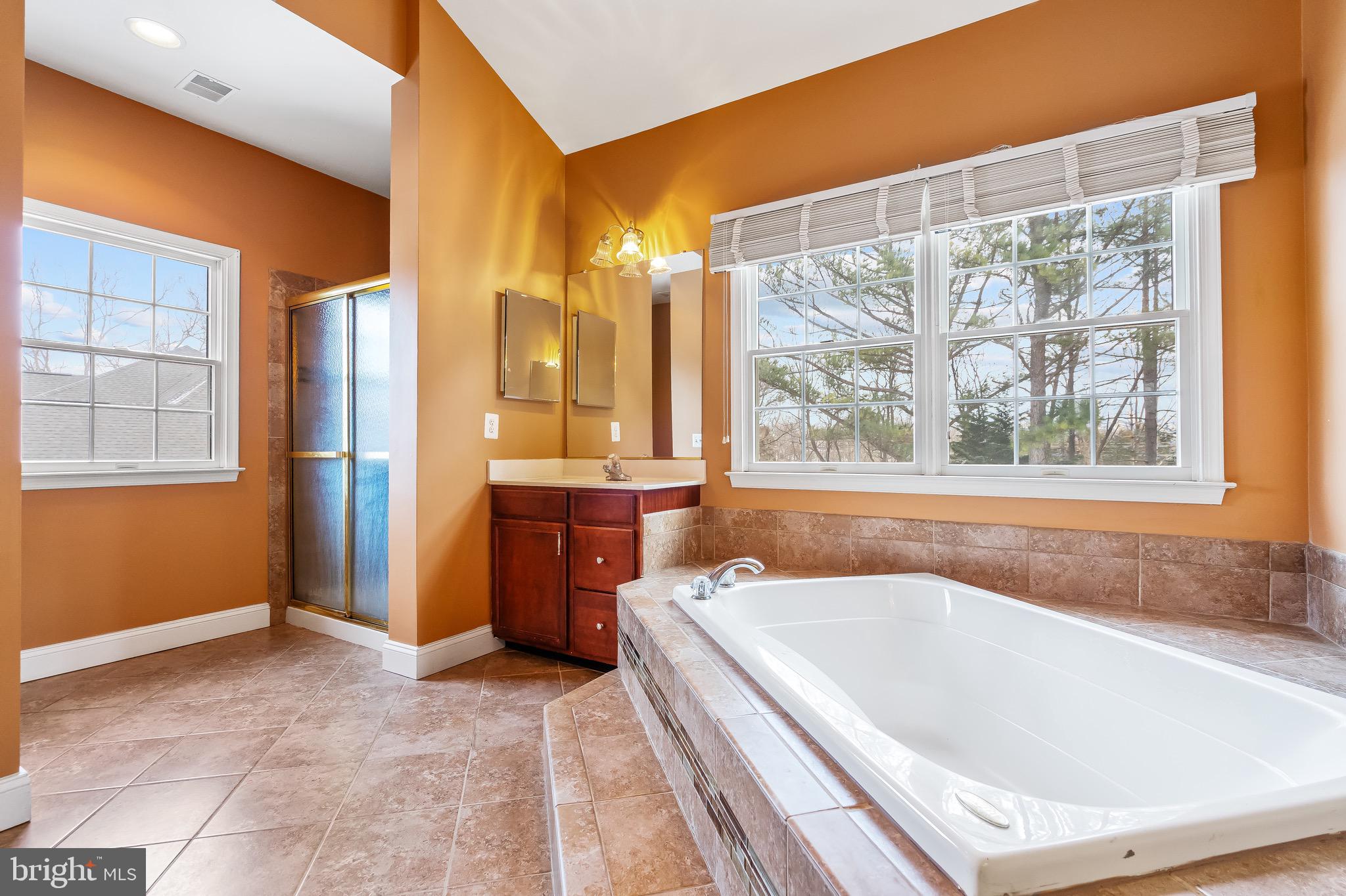 DOMINION VALLEY COUNTRY CLUB - Residential Lease