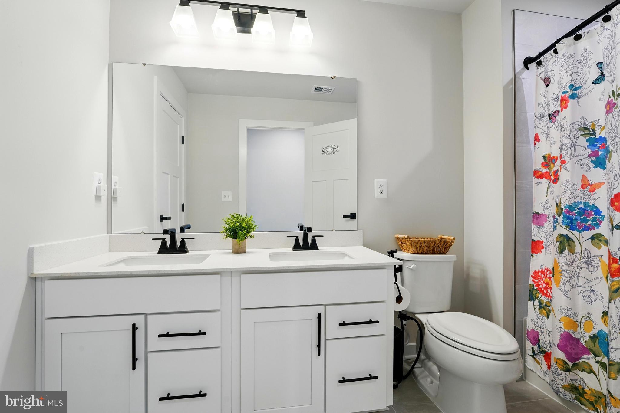 WARRENTON CHASE - Residential