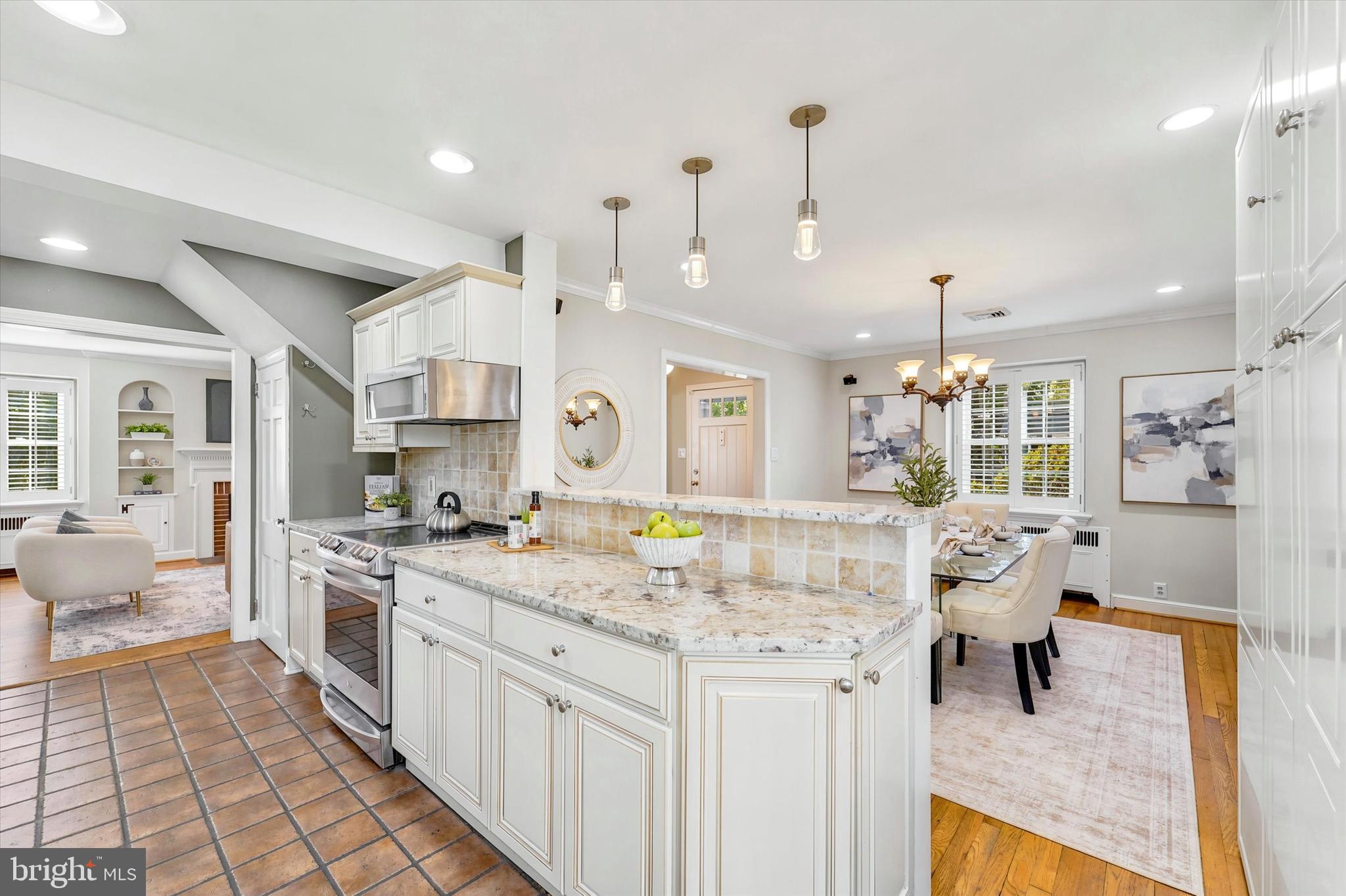 BROOKLINE - Residential