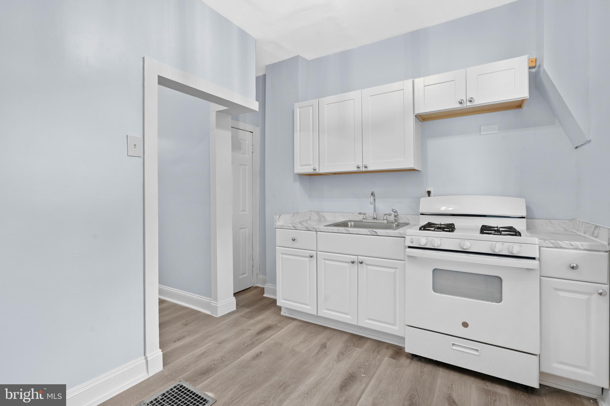 WEST OAK LANE - Residential