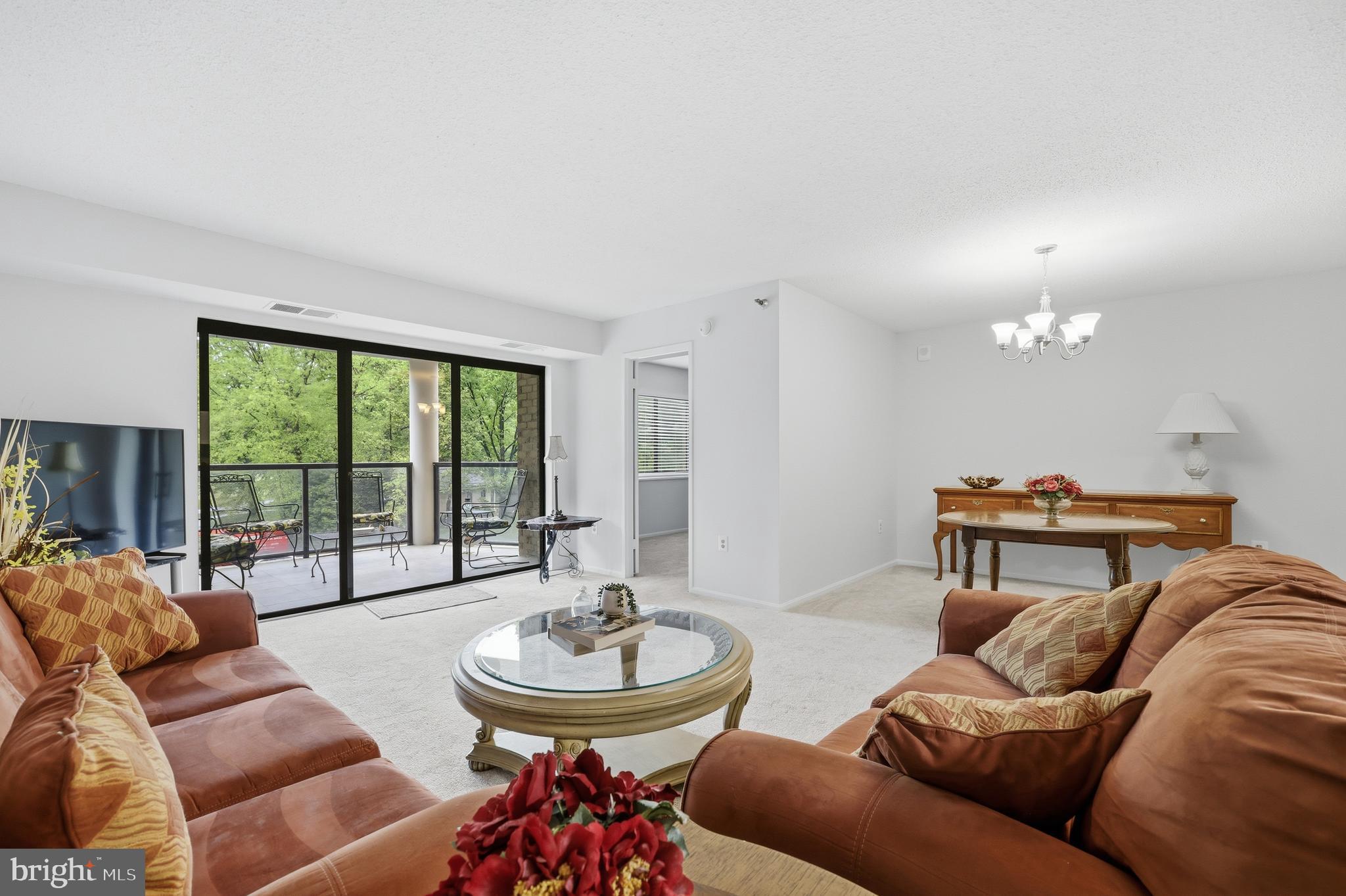 LEISURE WORLD - Residential