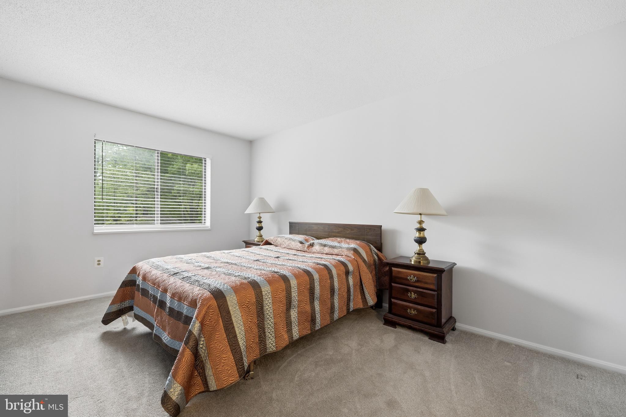 LEISURE WORLD - Residential