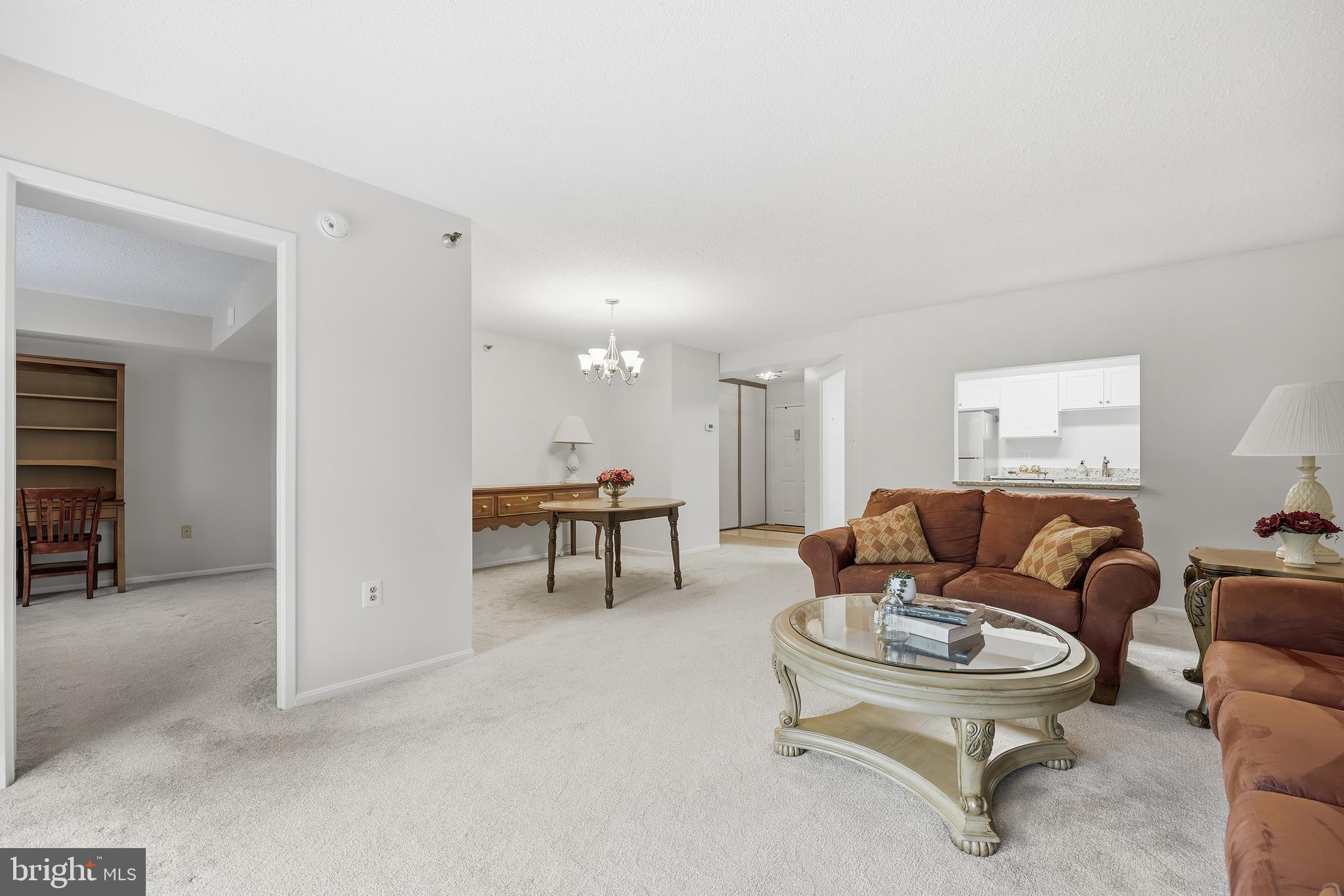 LEISURE WORLD - Residential