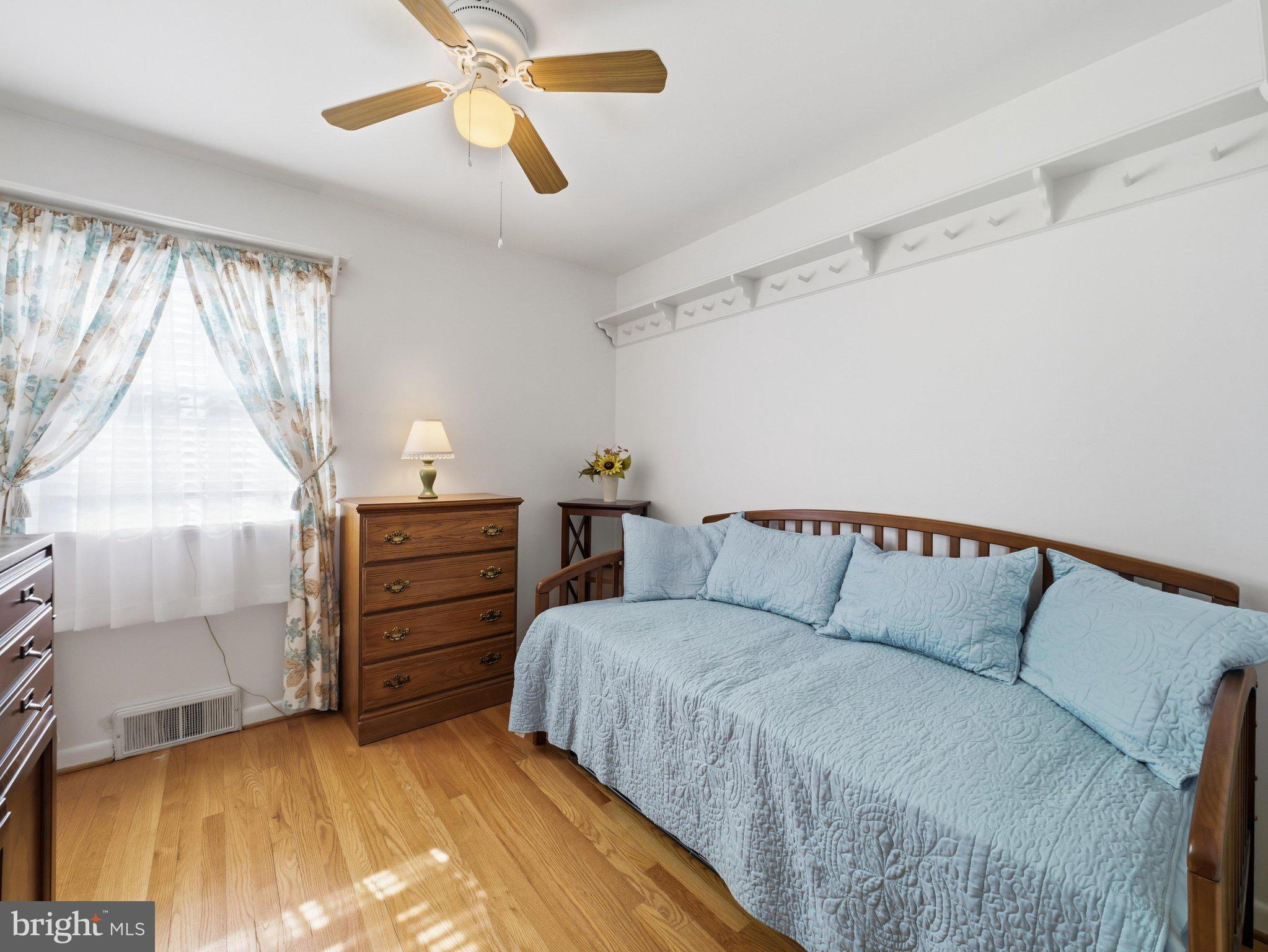 NORTH END - Residential