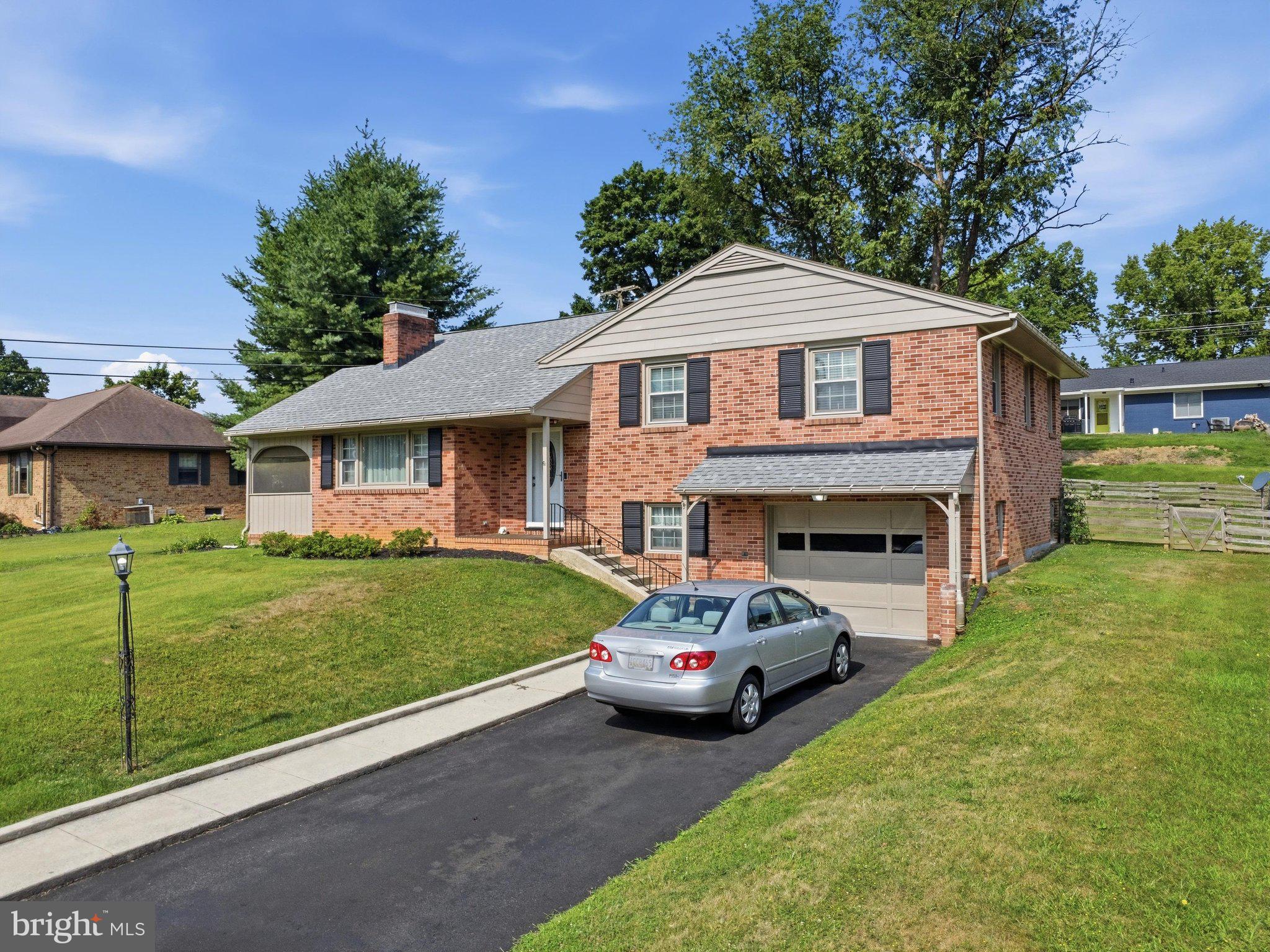NORTH END - Residential