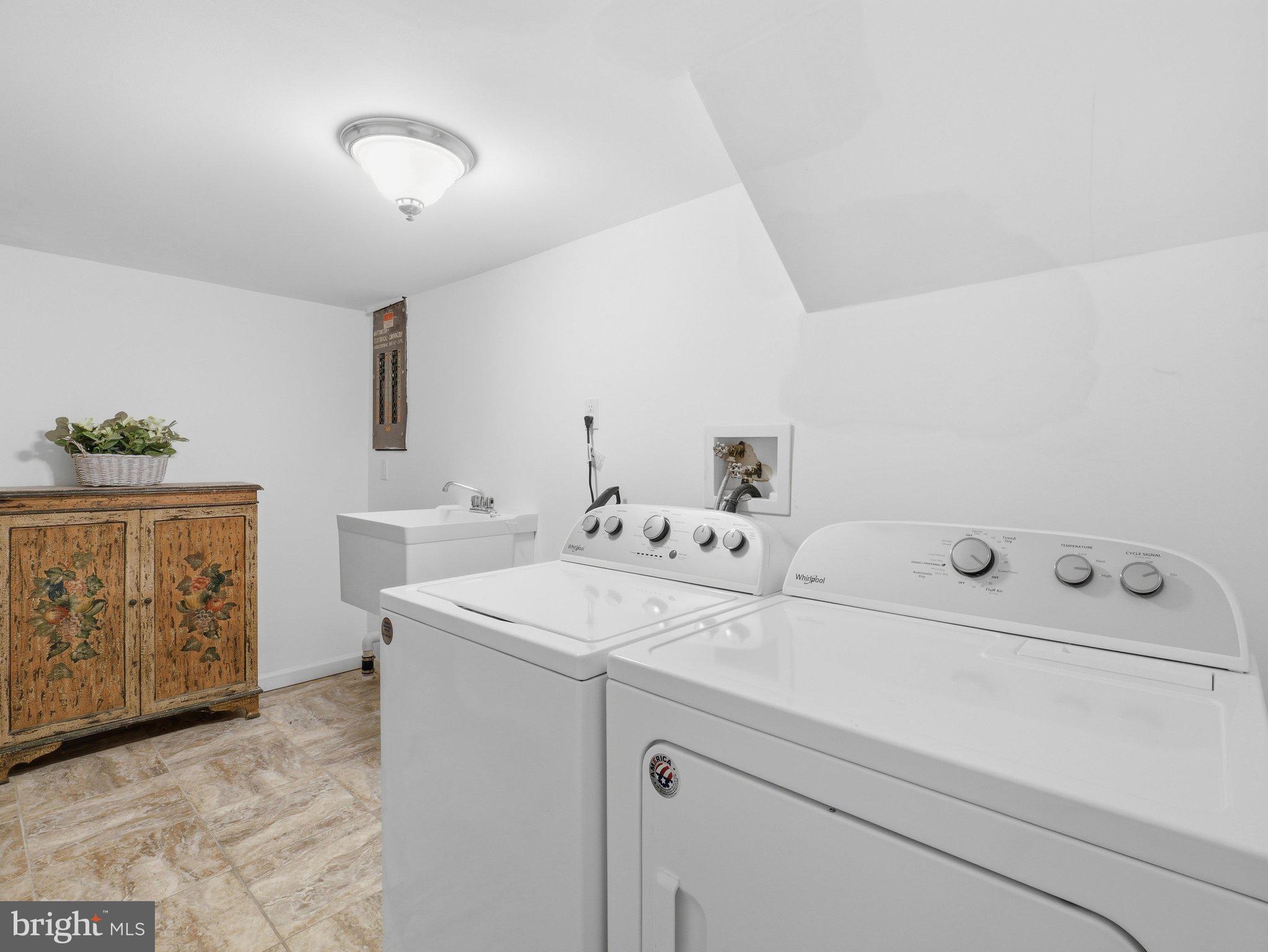 NORTH END - Residential