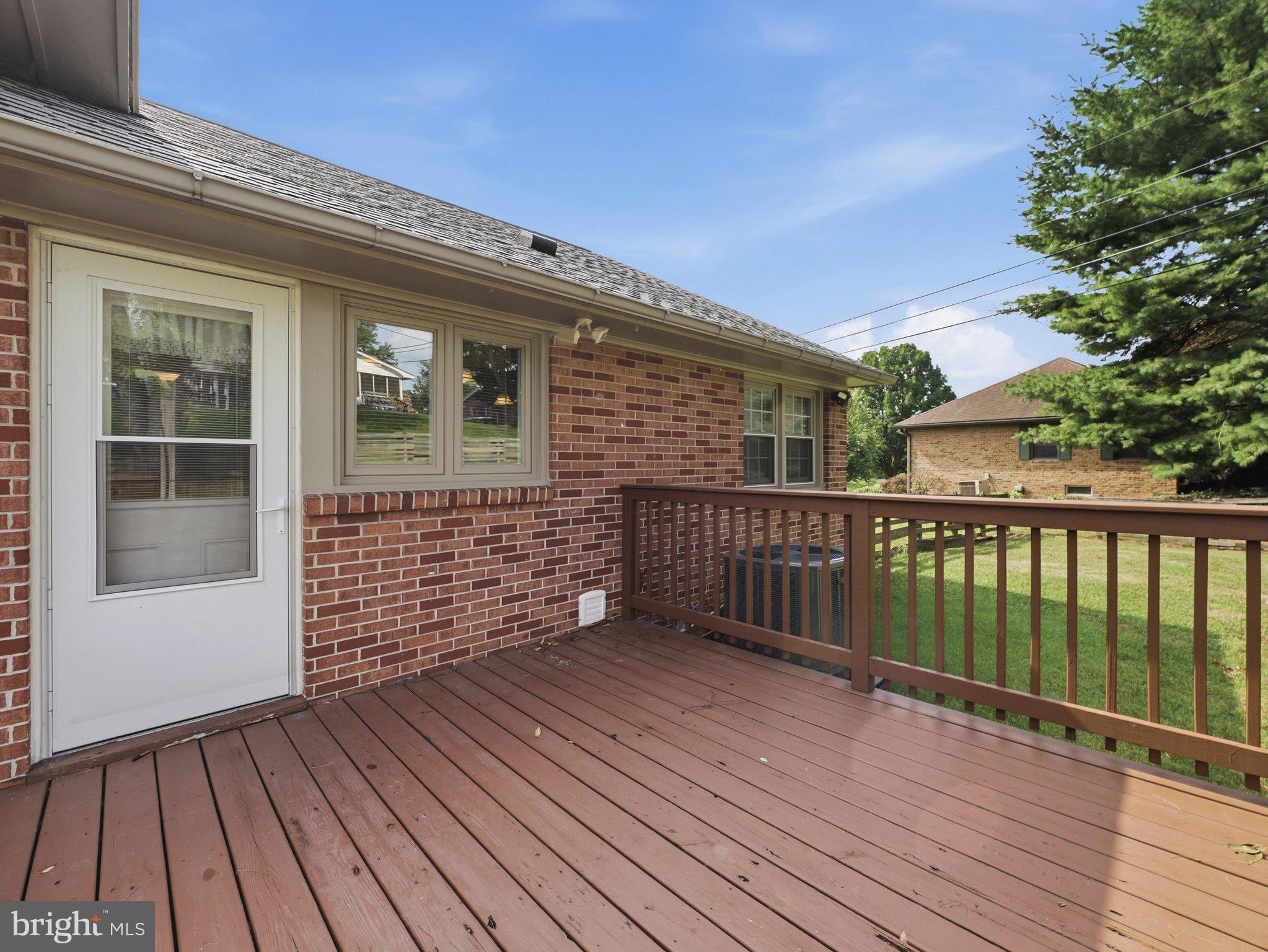 NORTH END - Residential