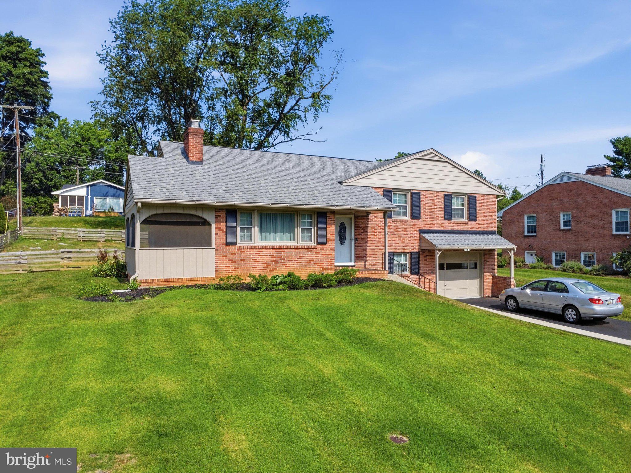 NORTH END - Residential