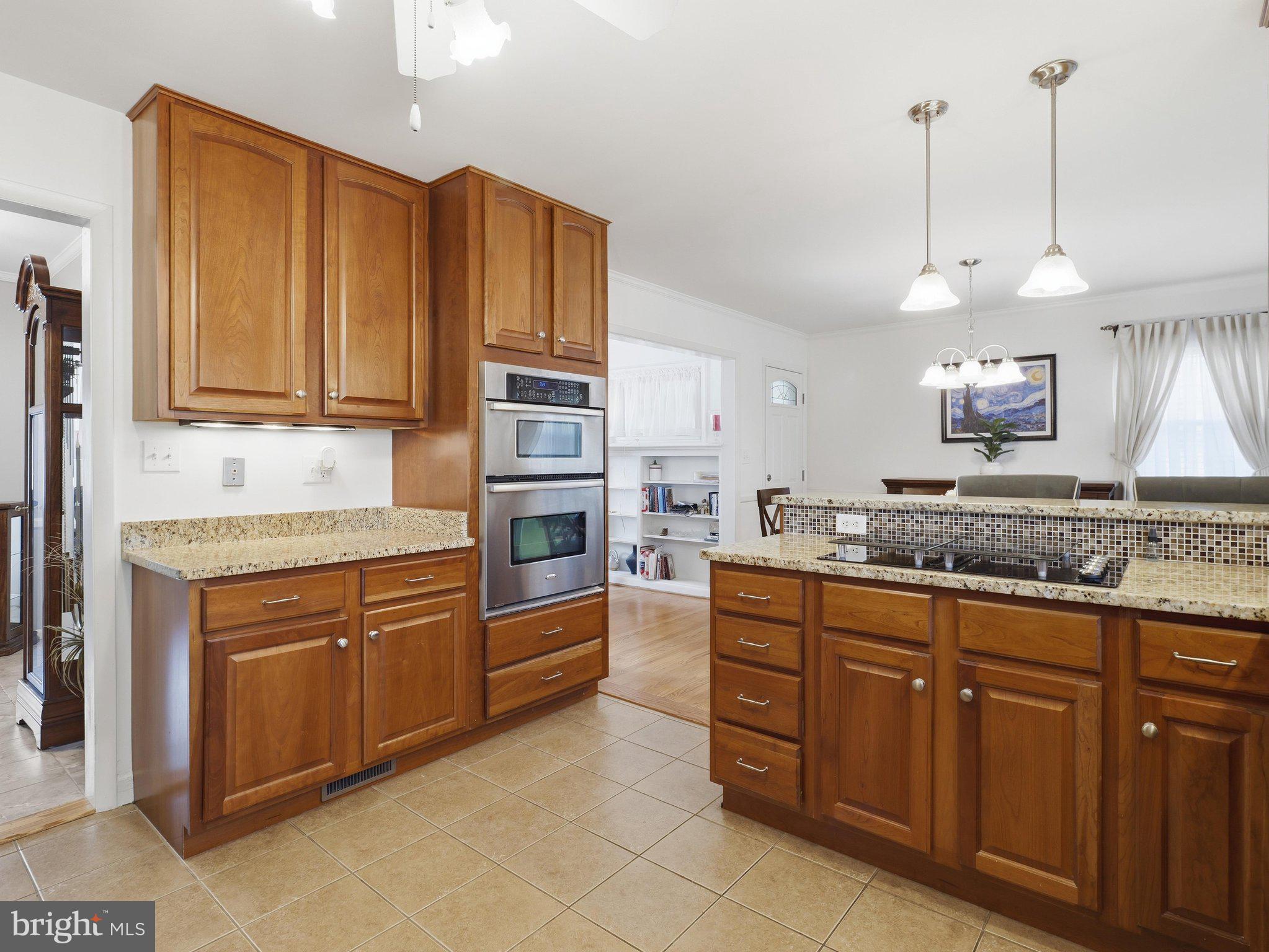 NORTH END - Residential