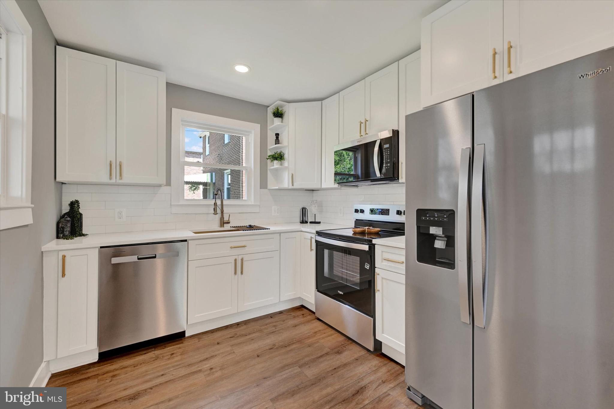 KENSINGTON - Residential