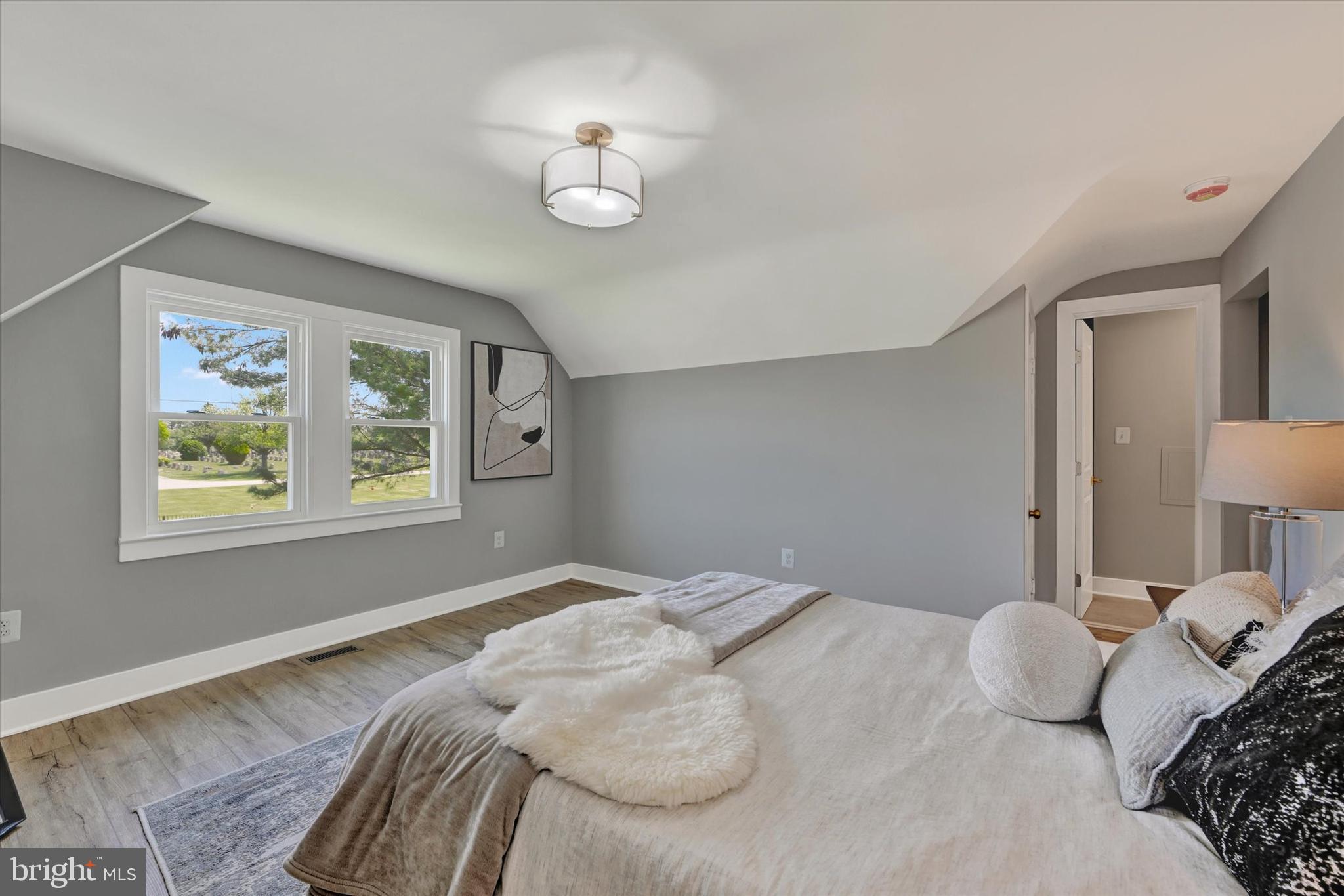 KENSINGTON - Residential