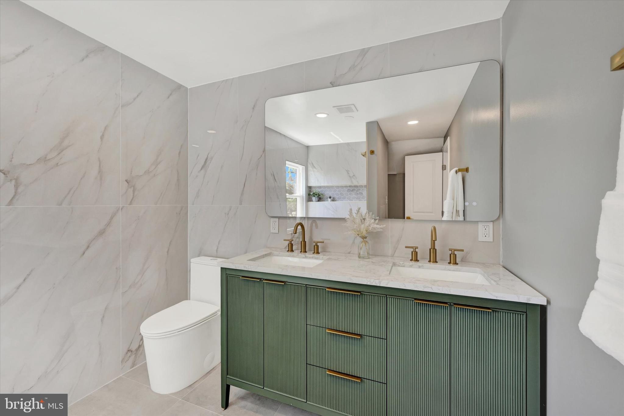 KENSINGTON - Residential