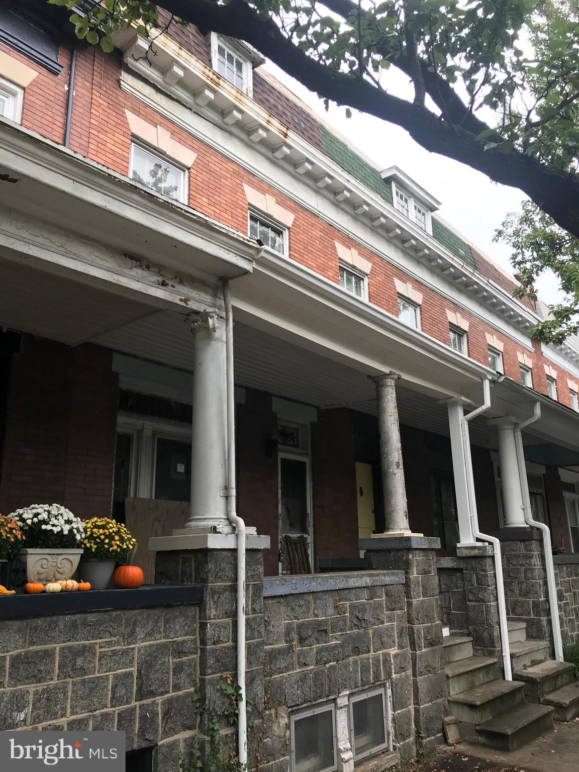 2720 N Howard St, Baltimore, MD 21218 is a single family home that contains 1,512 sq ft and was built in 1920. This home will be built as a 3 bedroom 2 bath, floor plans and amenities can be negotiated. The typical build time for this type of property is 90-120 days. Photos have been published showing some samples of past work and ideas for this house build.