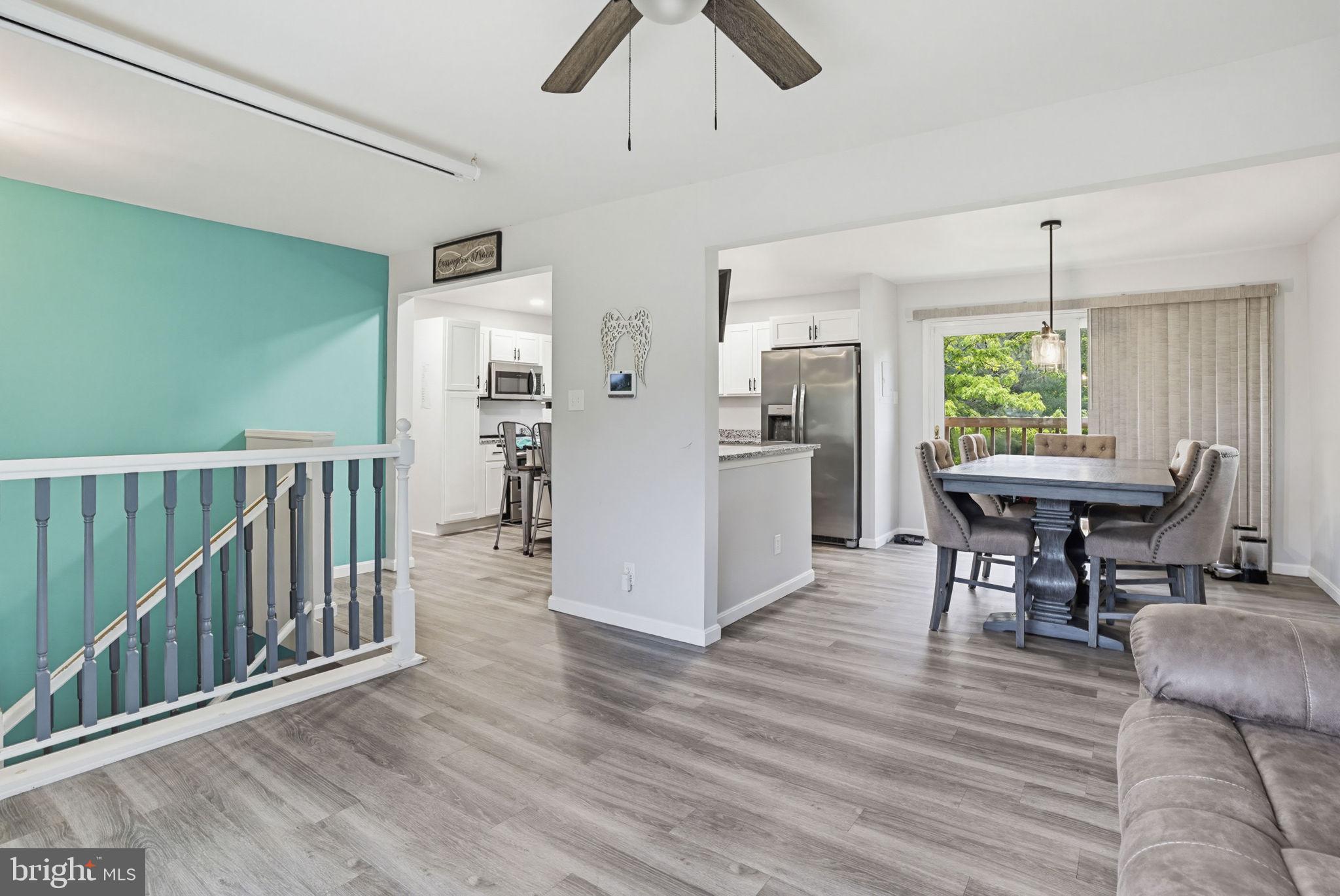 BAREFOOT ACRES - Residential