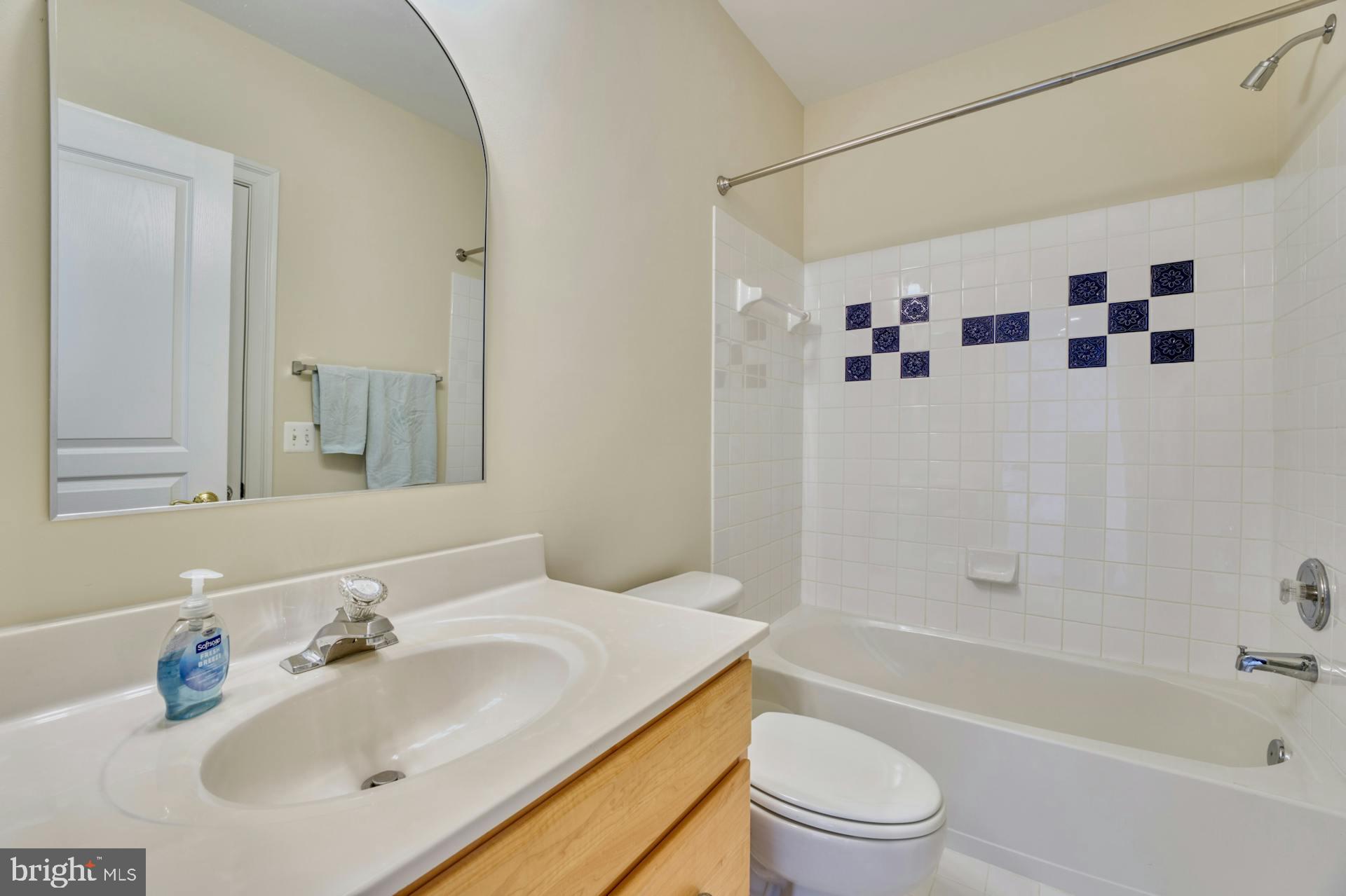 TIMBERLAKE ESTATES - Residential