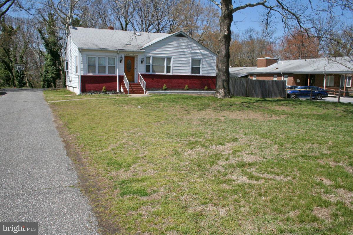 SHORELAND - Residential