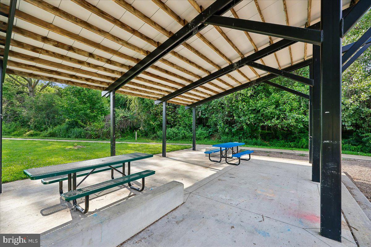 EVANS PARKWAY - Residential