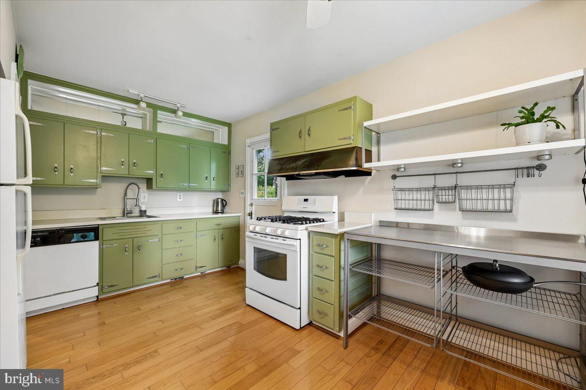 EVANS PARKWAY - Residential