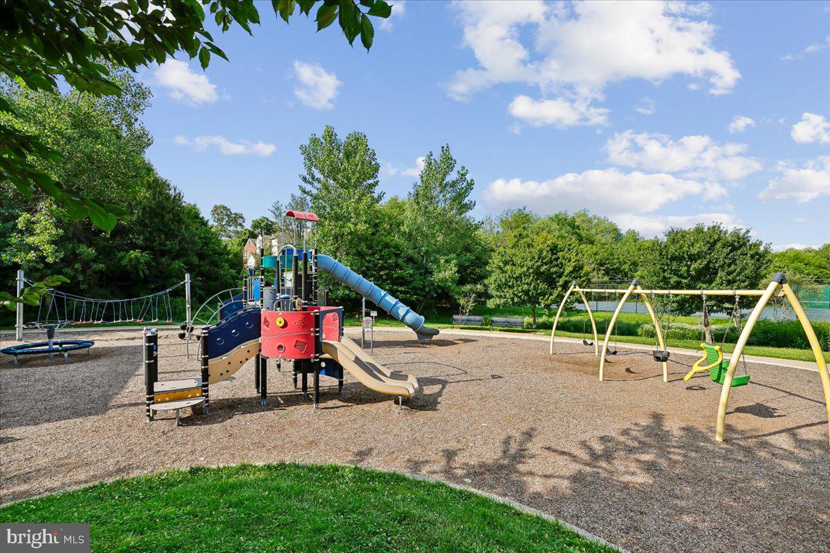 EVANS PARKWAY - Residential