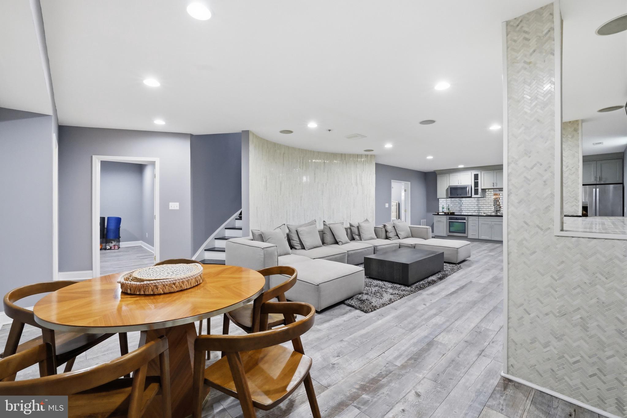 ONE LOUDOUN LAND BAY B - Residential