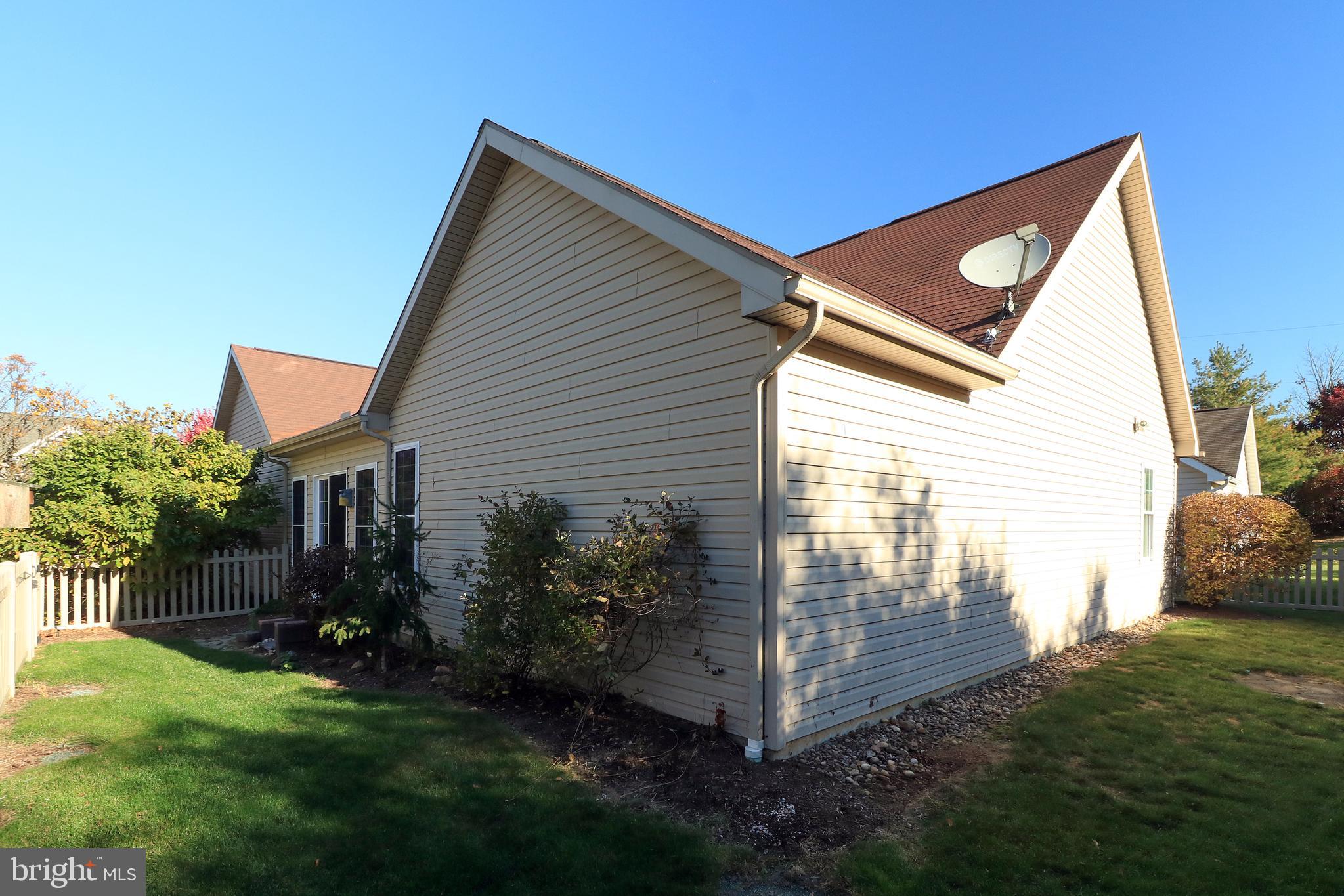 SPRINGFIELD COMMONS - Residential