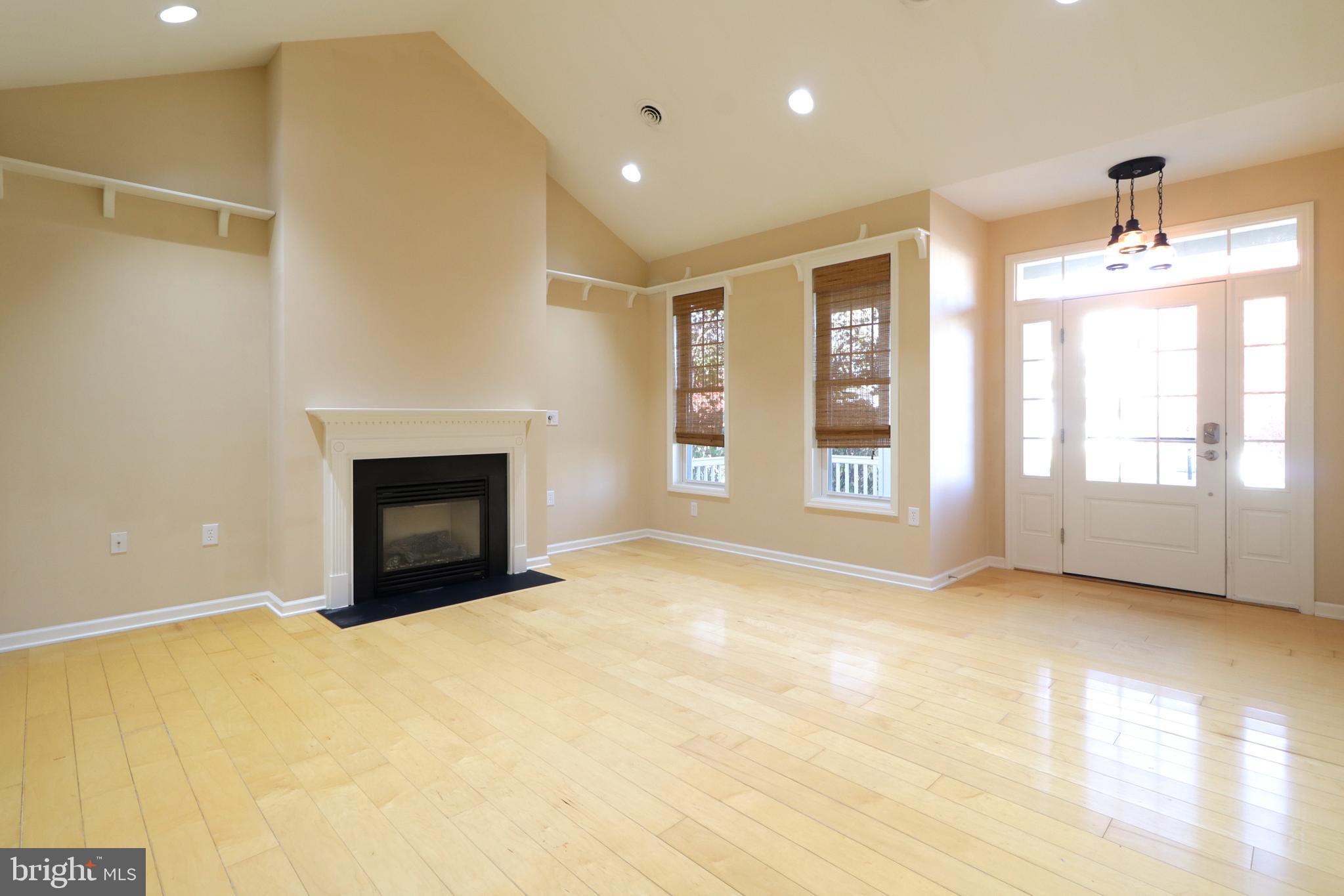 SPRINGFIELD COMMONS - Residential