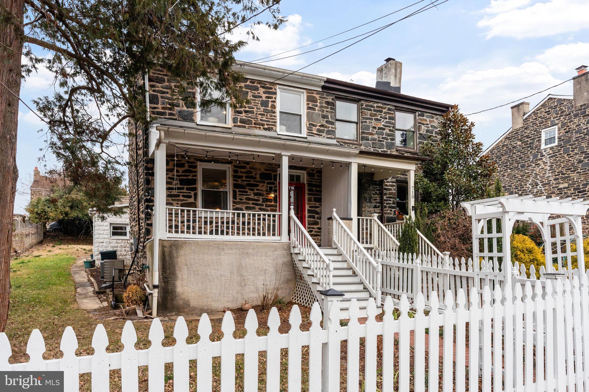STONE HILL - Residential