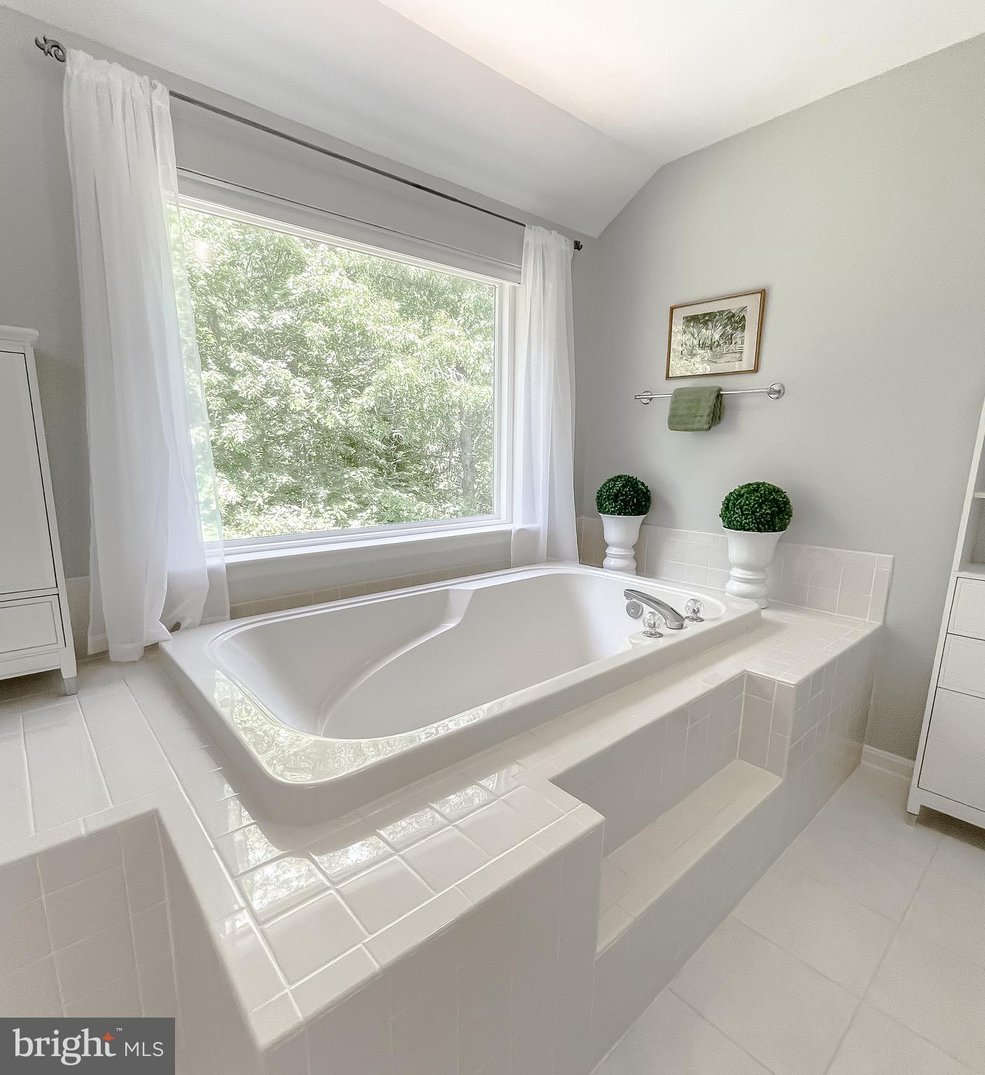 KINGSTON - Residential