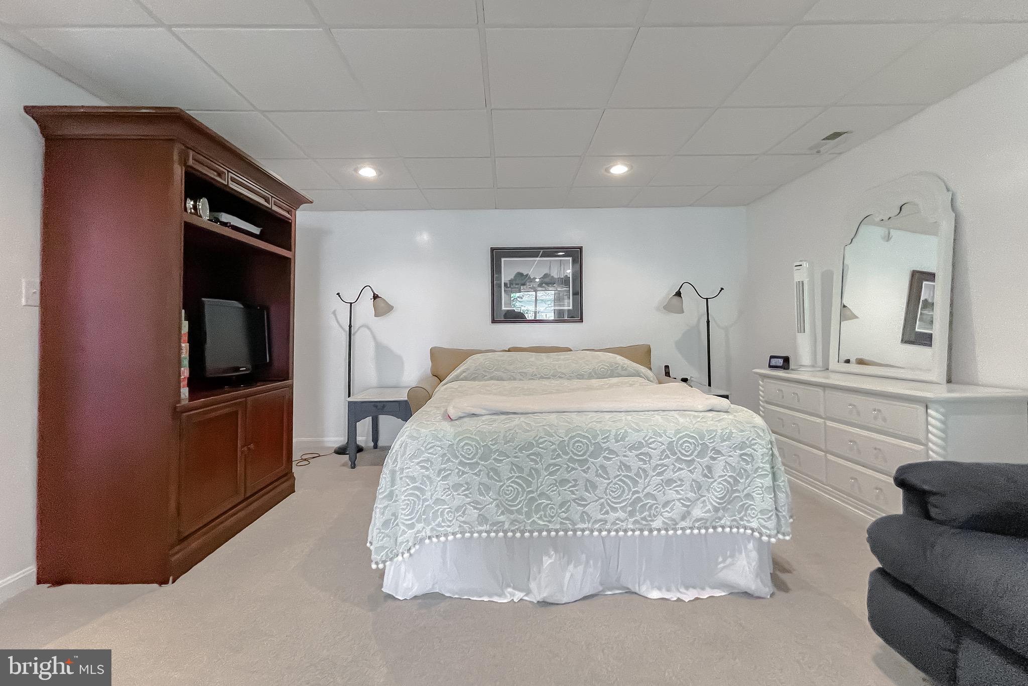 KINGSTON - Residential