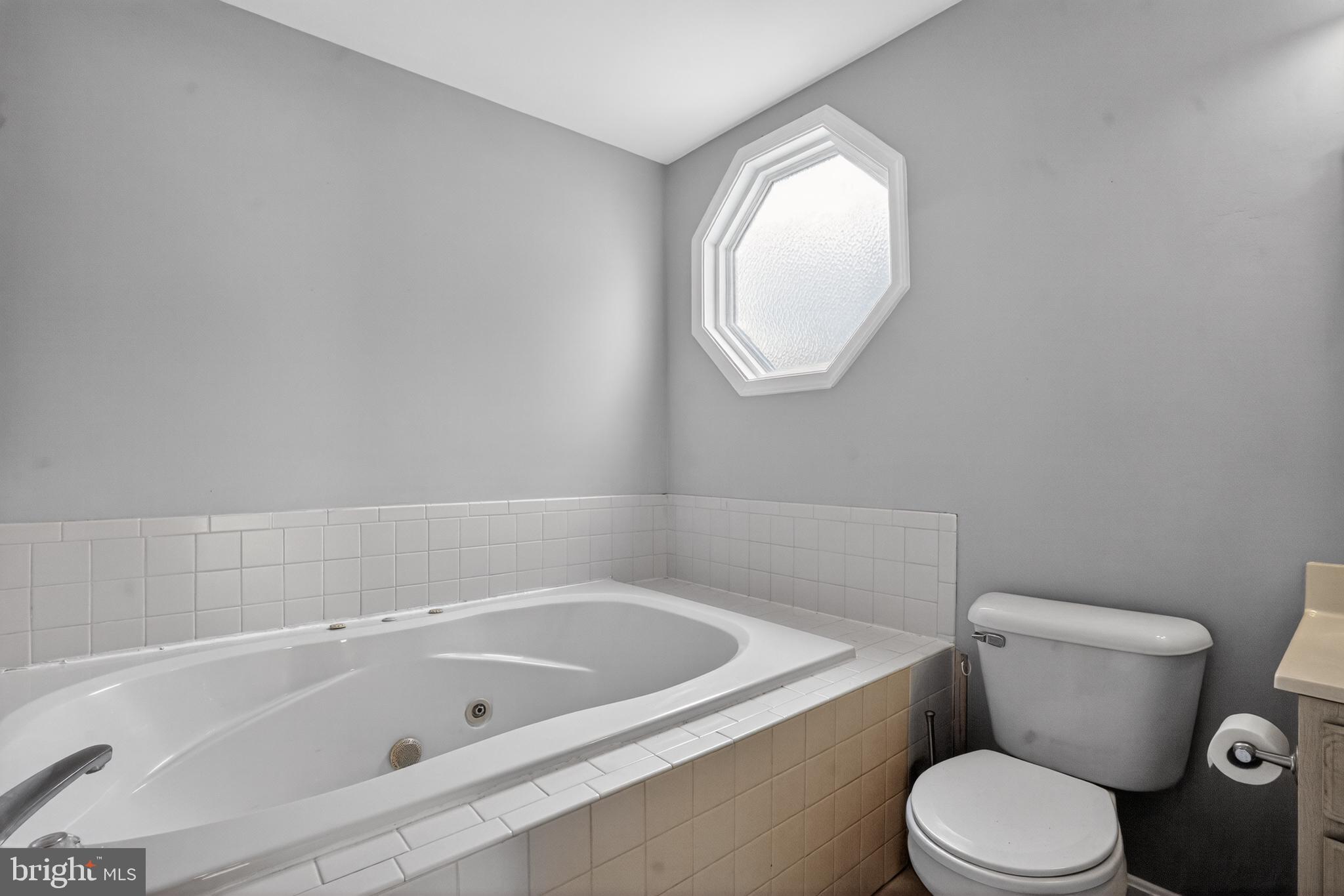 IDLEWILDE ON THE BAY - Residential