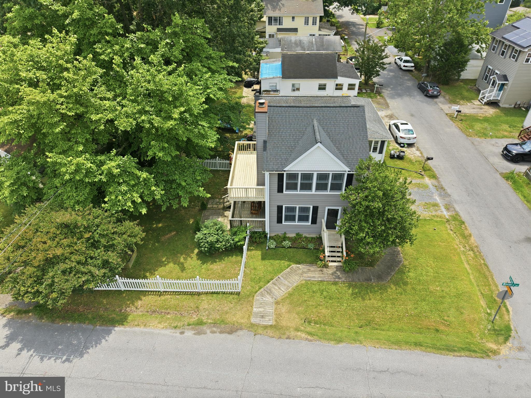 IDLEWILDE ON THE BAY - Residential