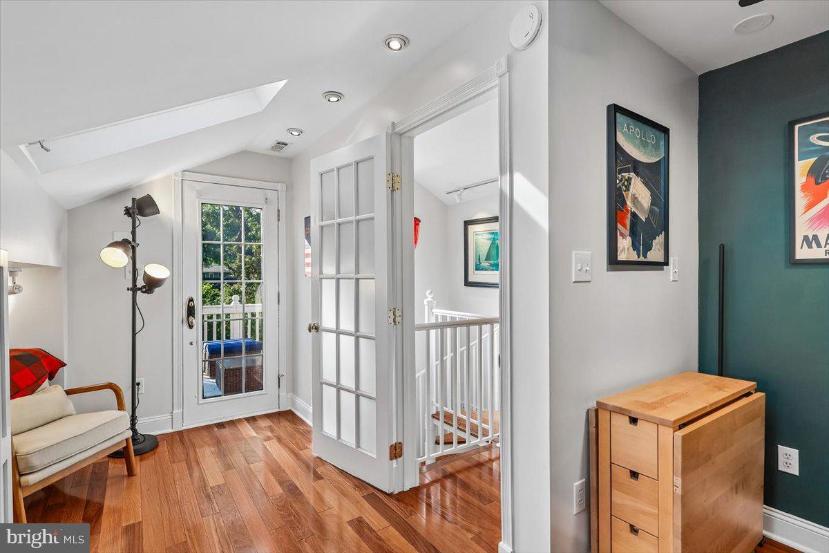 CARROLLTON MANOR - Residential