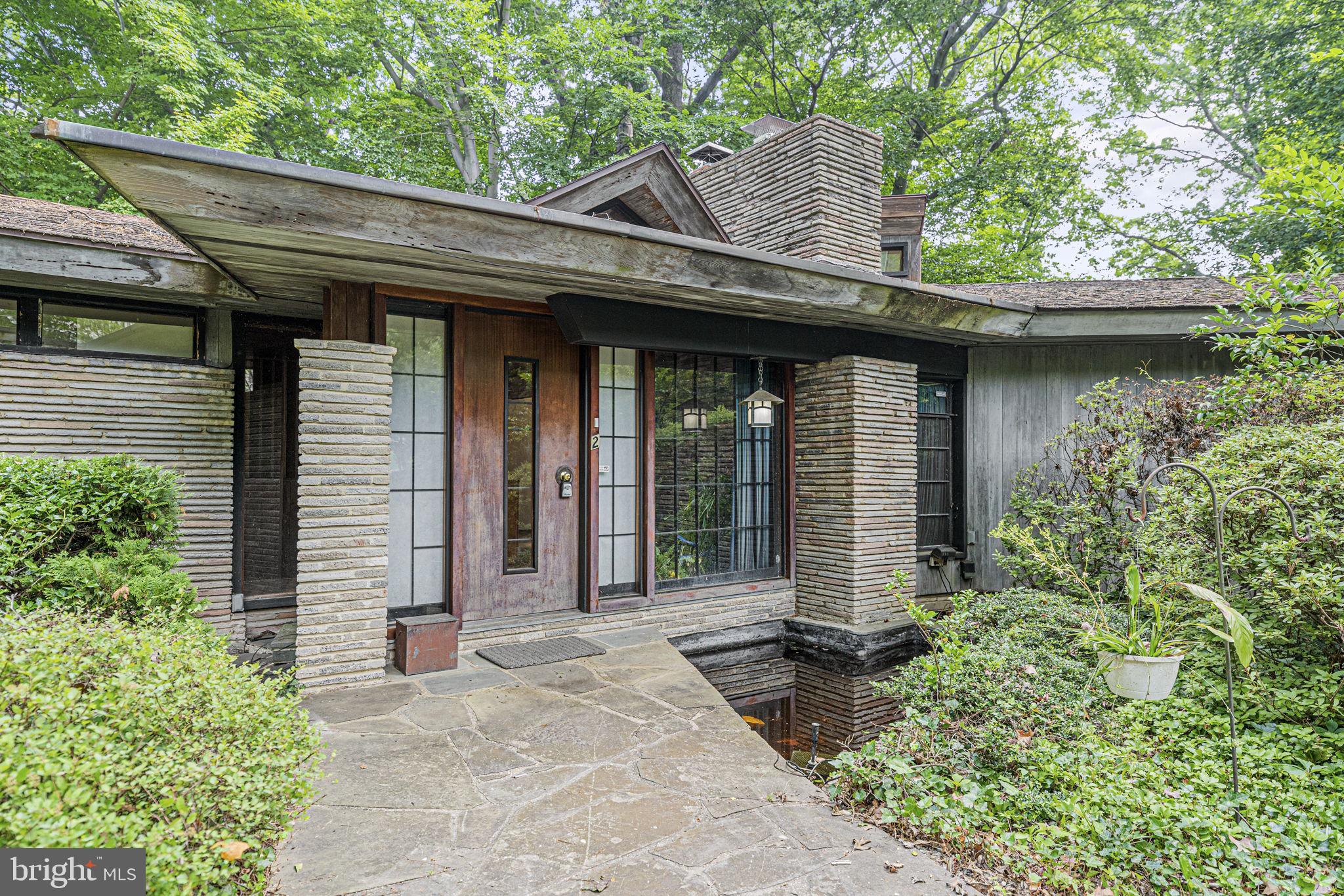 TULIP HILL - Residential
