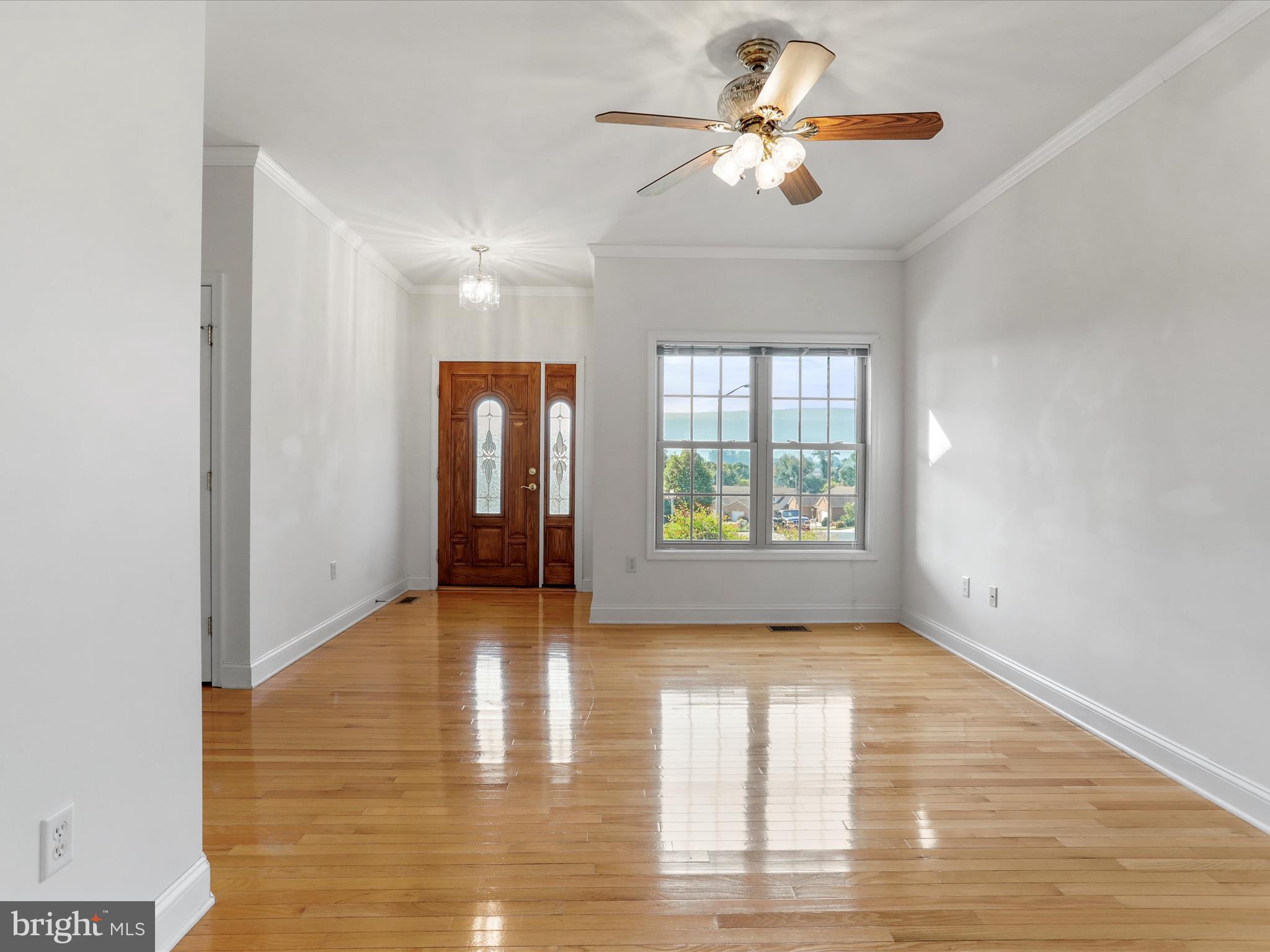 CAMELOT ESTATES - Residential