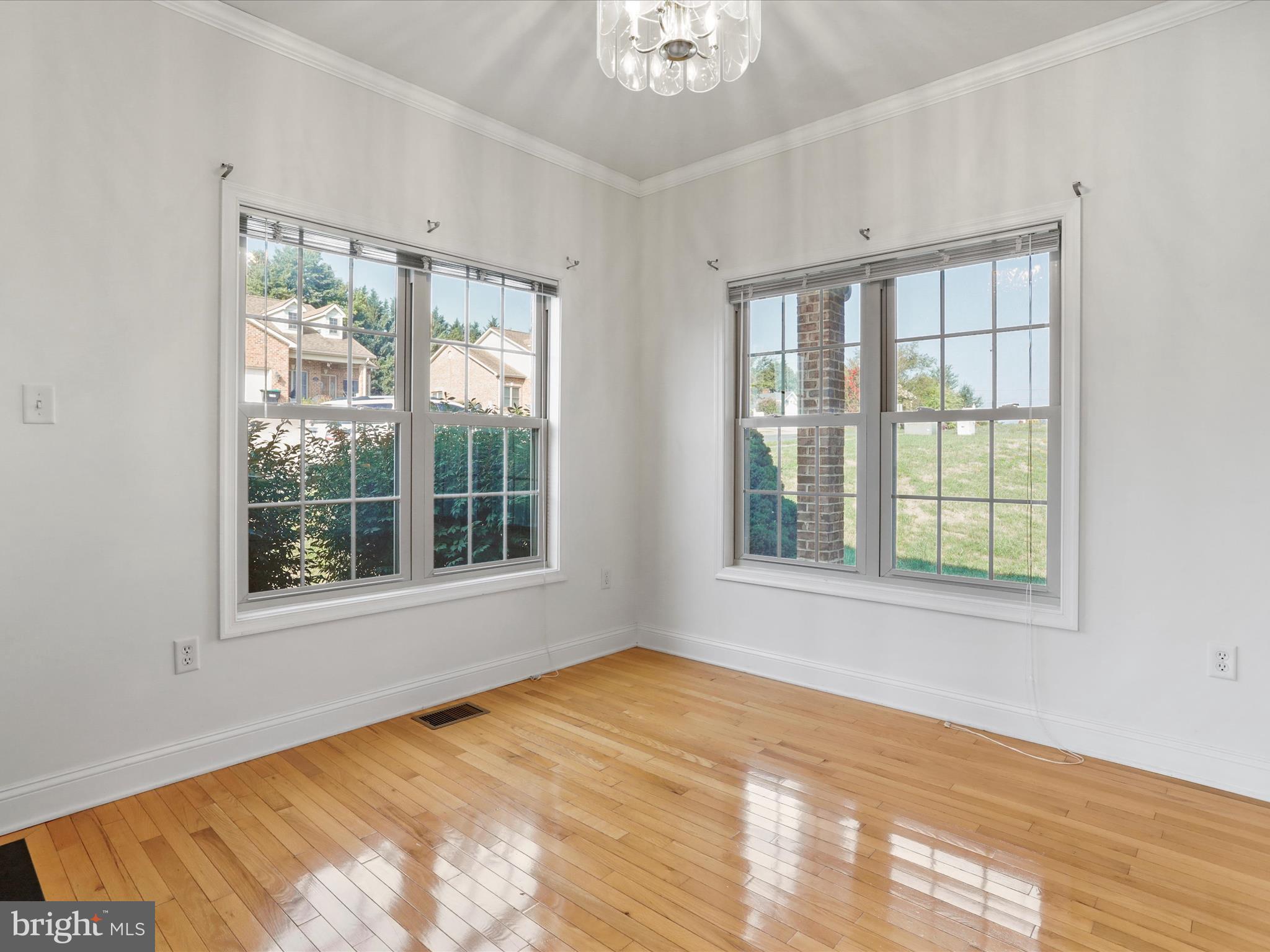 CAMELOT ESTATES - Residential