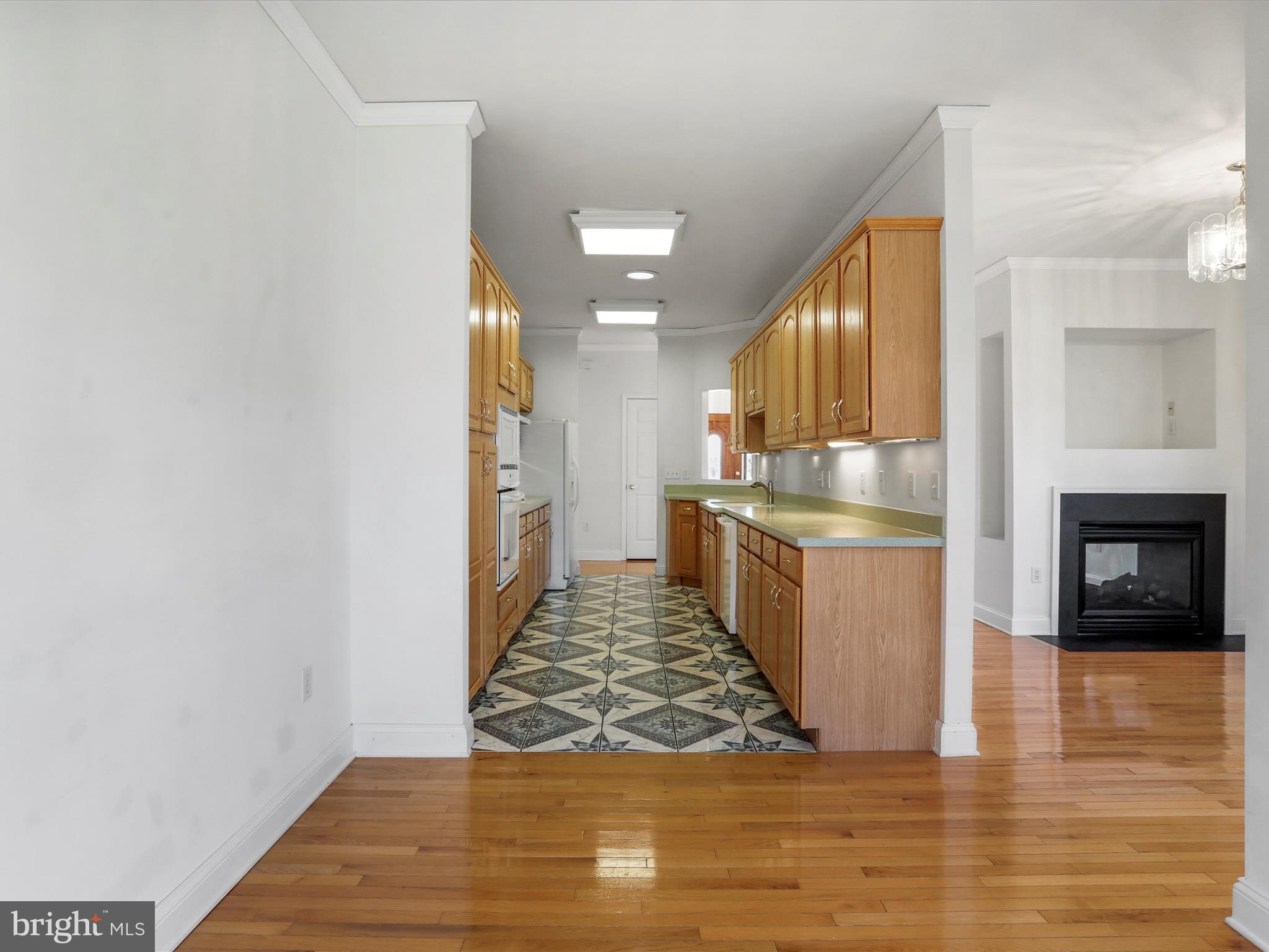 CAMELOT ESTATES - Residential