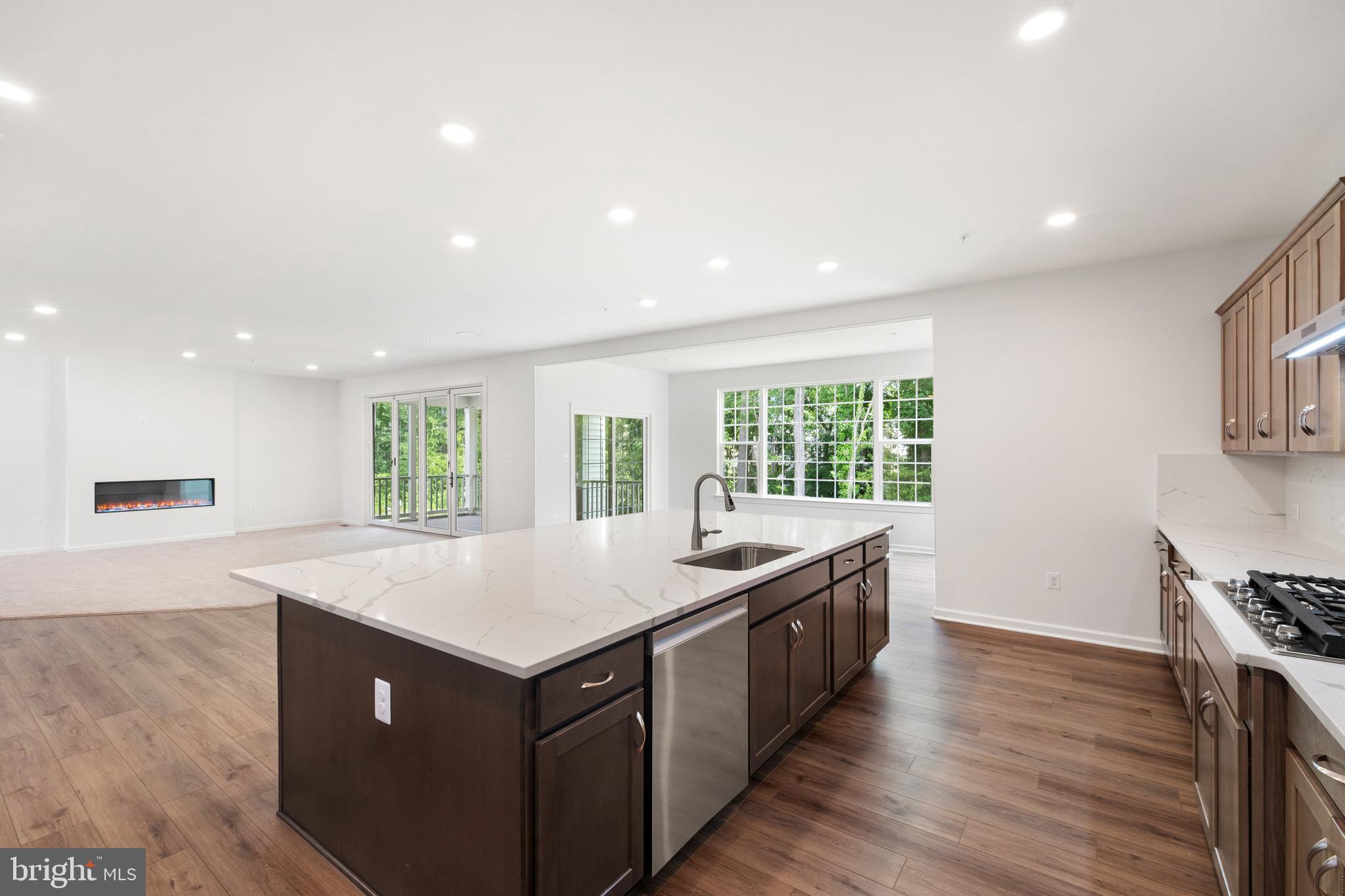 GLENN DALE ESTATES - Residential
