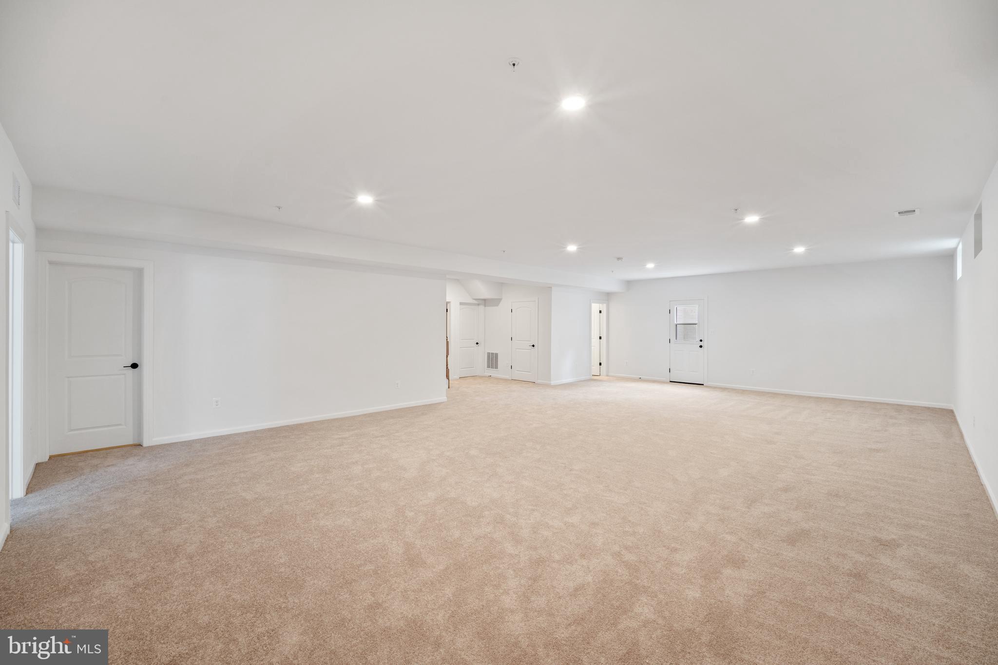 GLENN DALE ESTATES - Residential