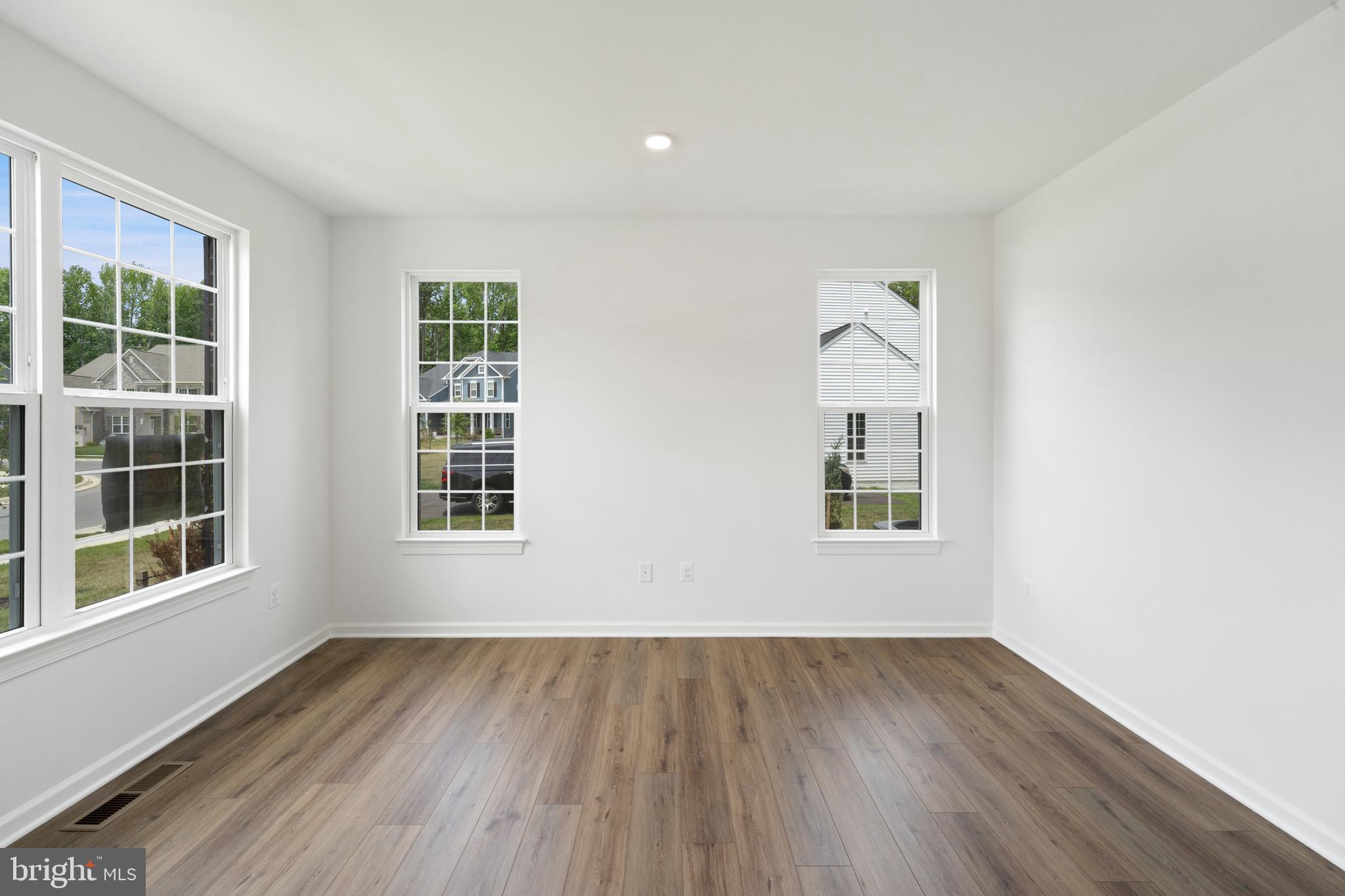 GLENN DALE ESTATES - Residential