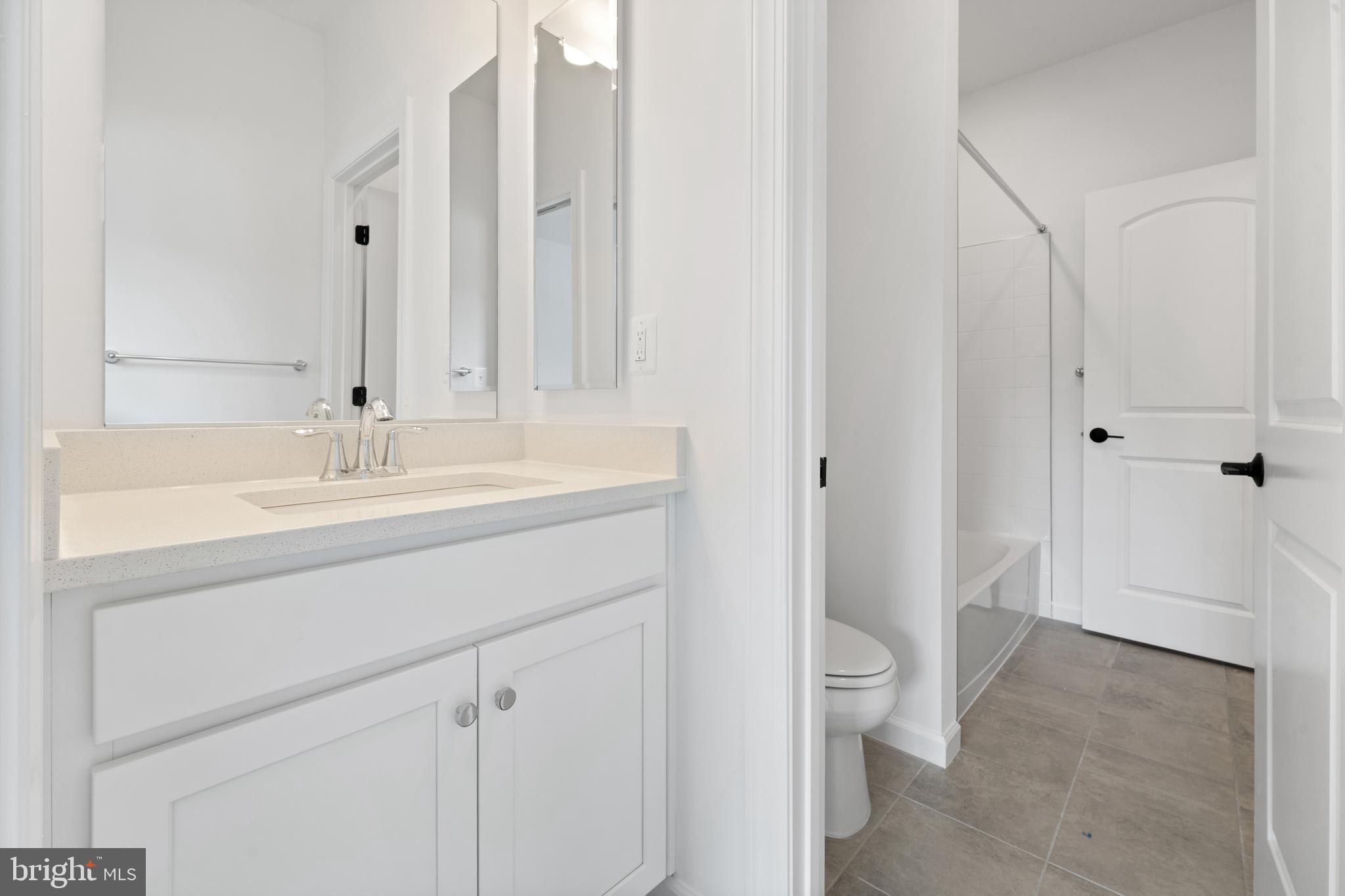 GLENN DALE ESTATES - Residential