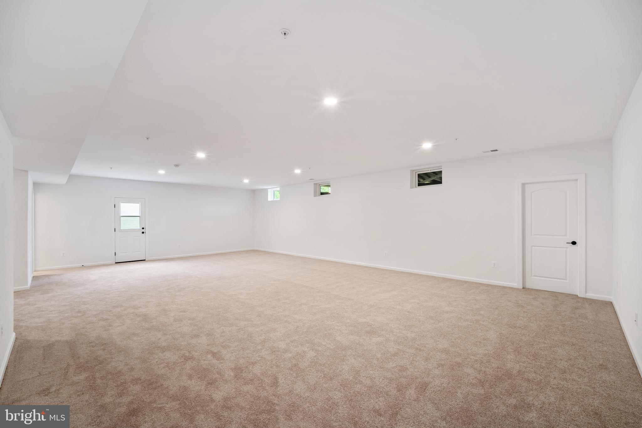 GLENN DALE ESTATES - Residential