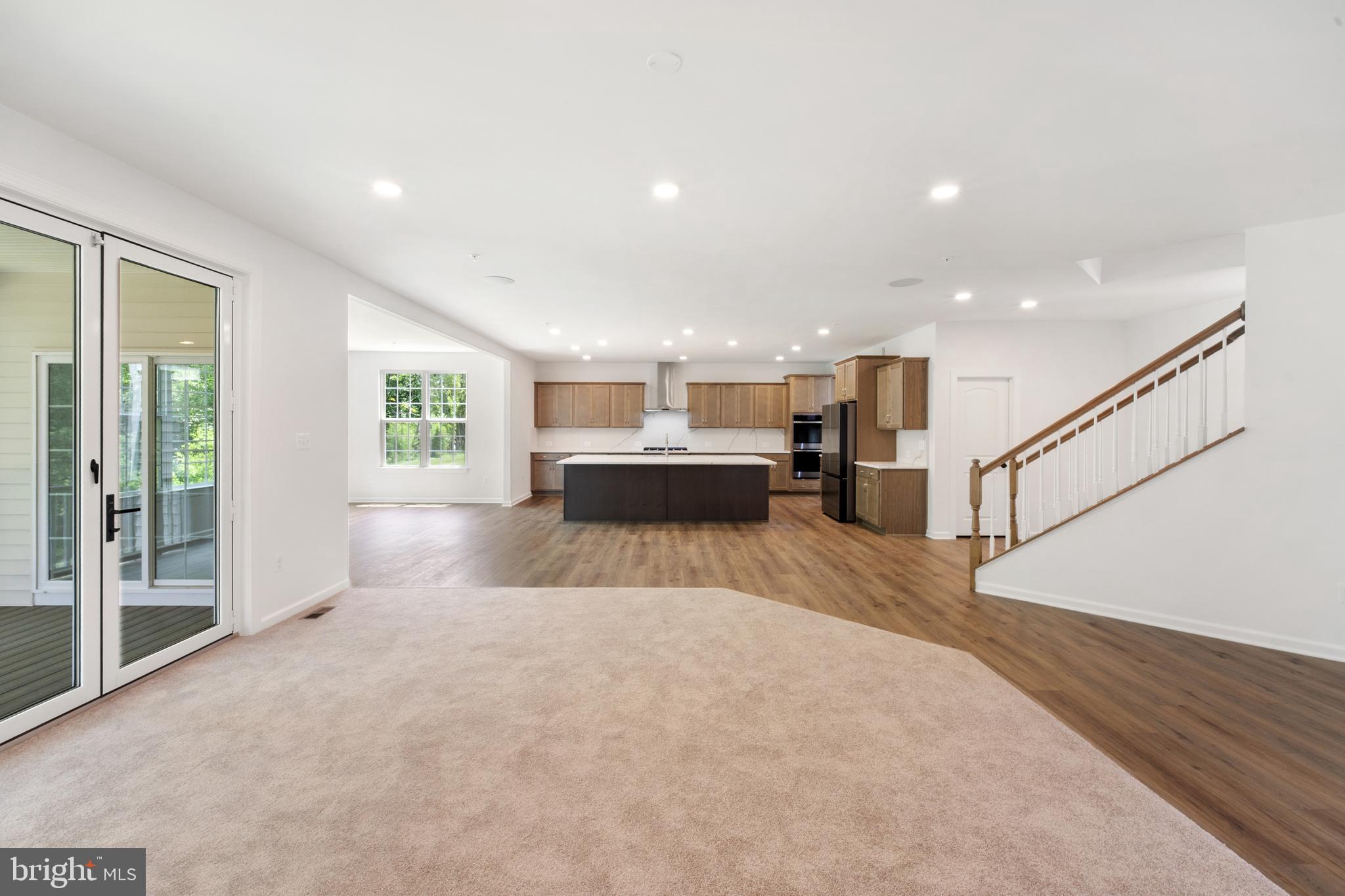 GLENN DALE ESTATES - Residential