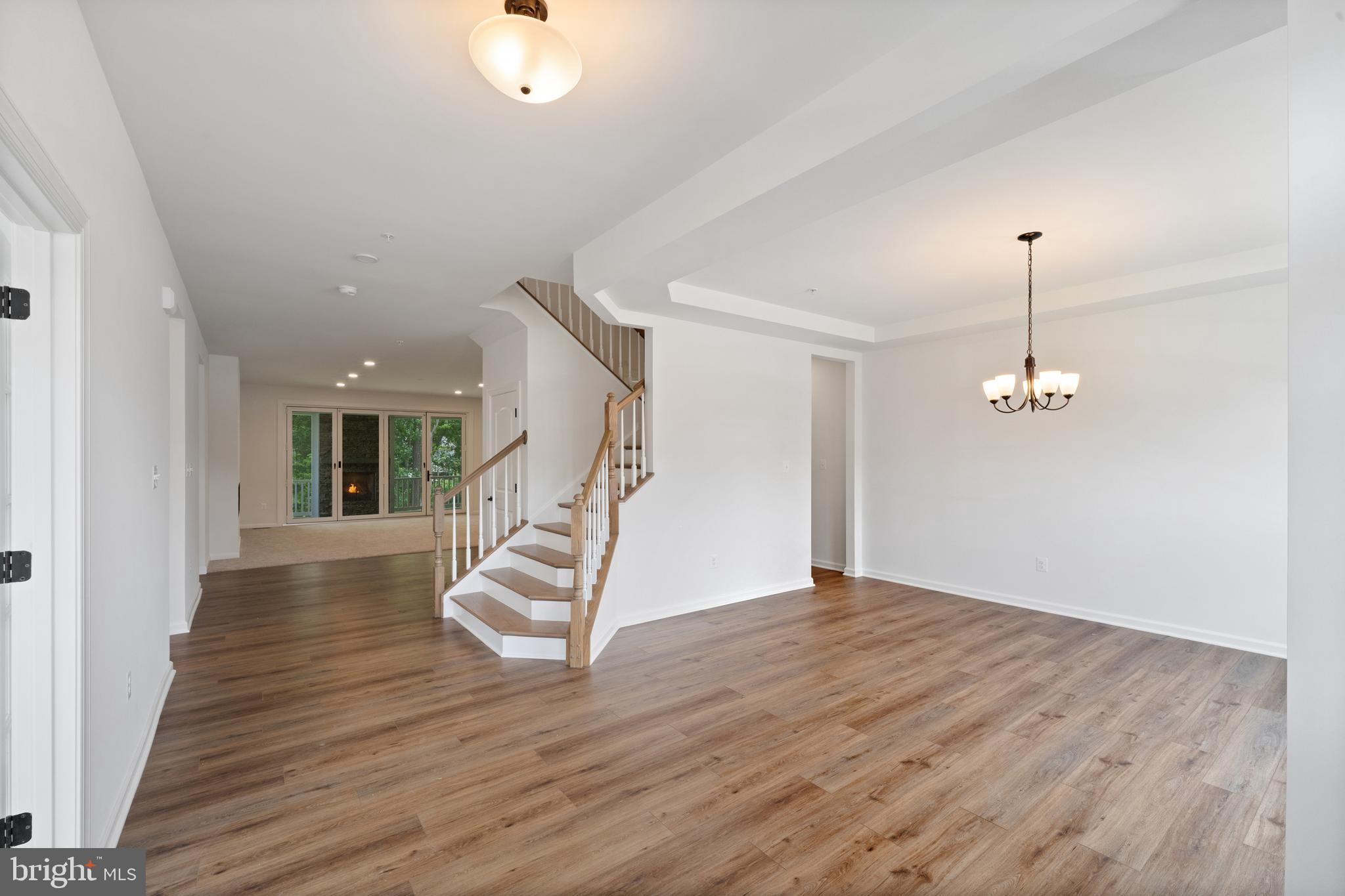 GLENN DALE ESTATES - Residential
